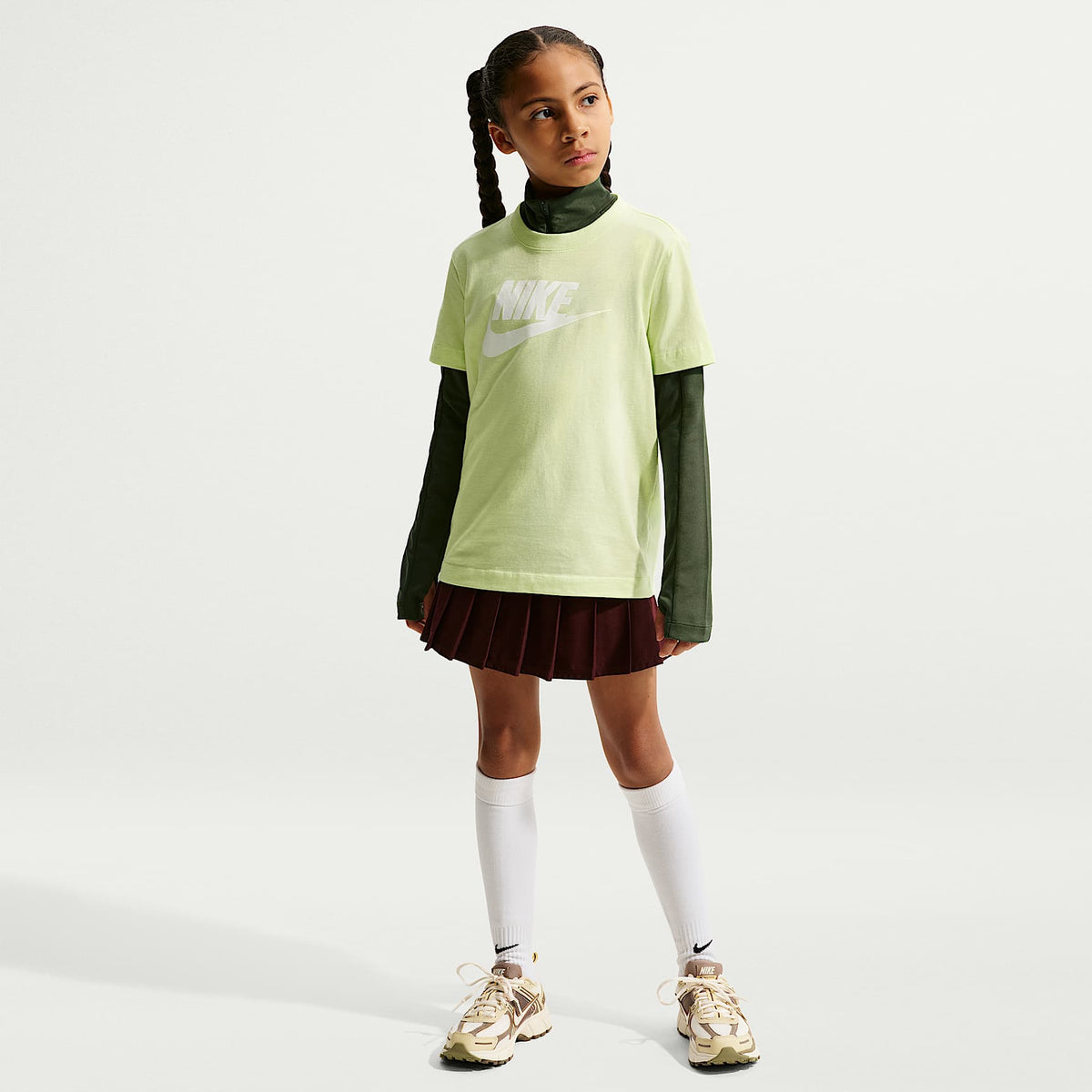 Playera para niños talla grande Nike Sportswear – Lima líquida claro – vista 6