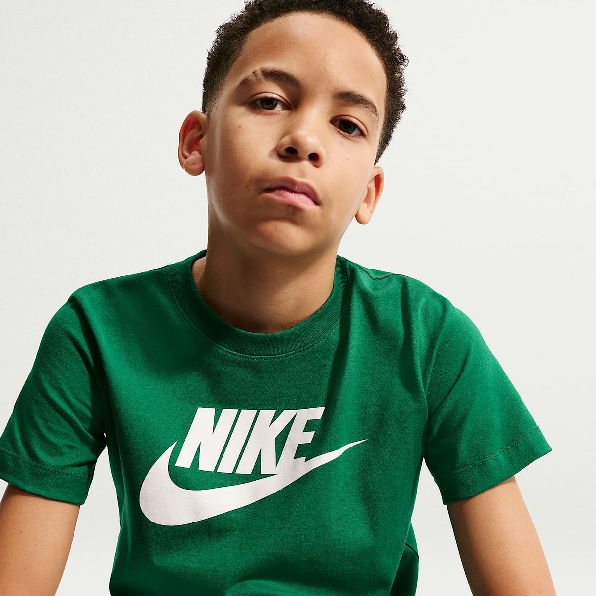 Playera para niños talla grande Nike Sportswear – Malaquita – vista 3
