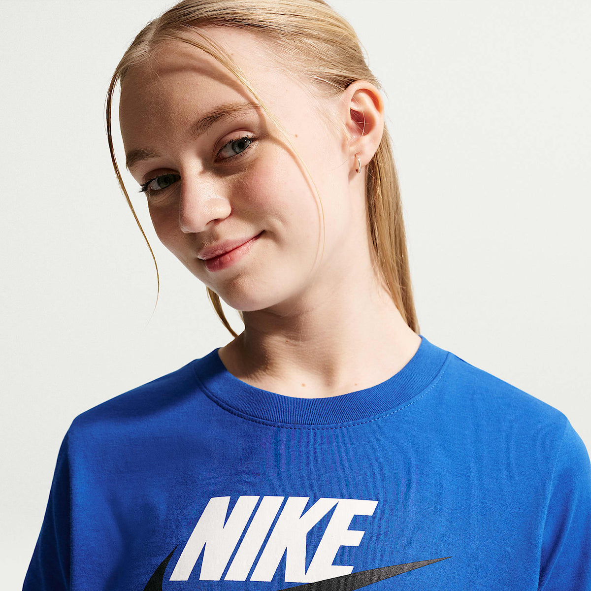 Playera para niños talla grande Nike Sportswear – Royal juego/Blanco/Obsidiana – vista 3