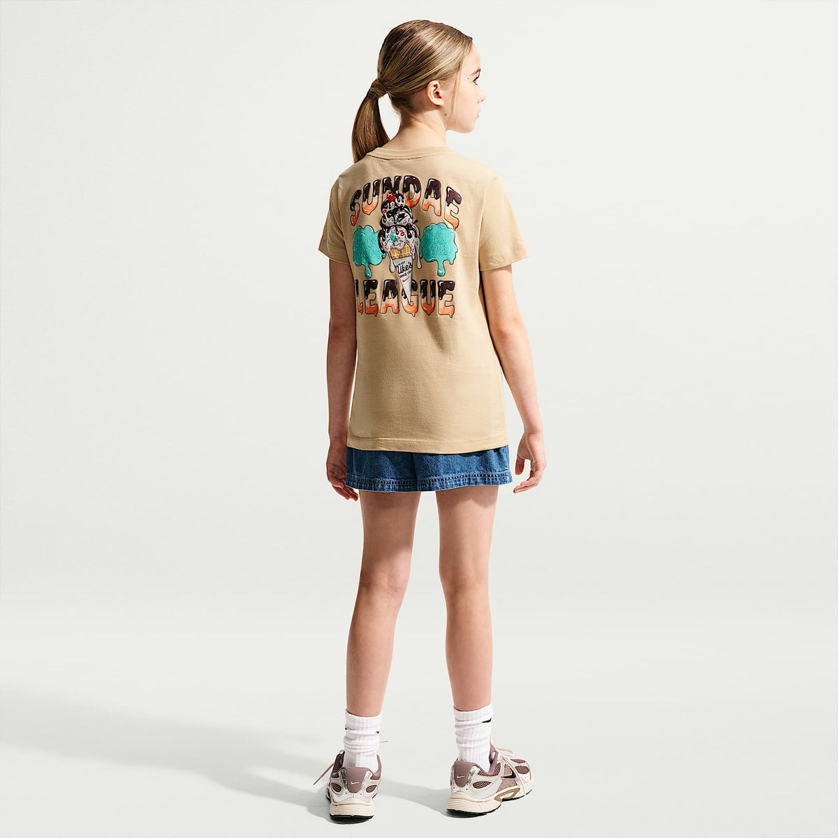 Playera para niños talla grande Nike Sportswear – Lino – vista 5