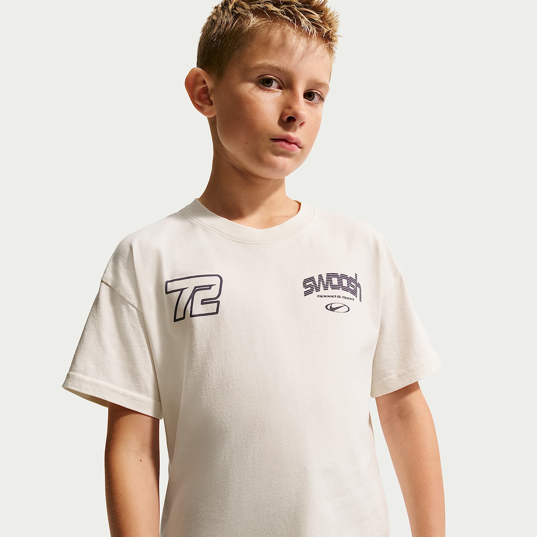 Playera para niños talla grande Nike Sportswear – Fantasma – vista 2