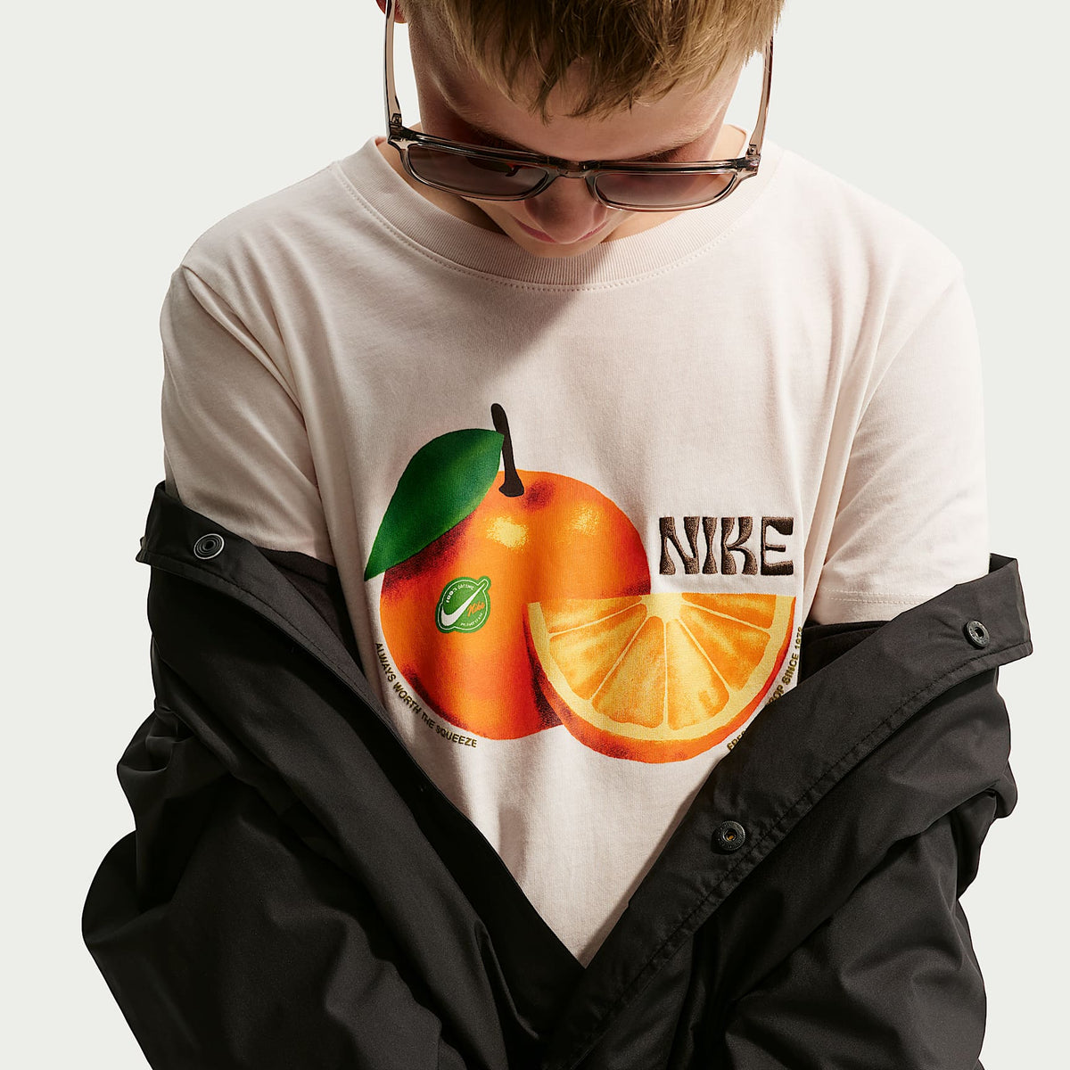 Playera para niños talla grande Nike Sportswear – Fantasma – vista 3