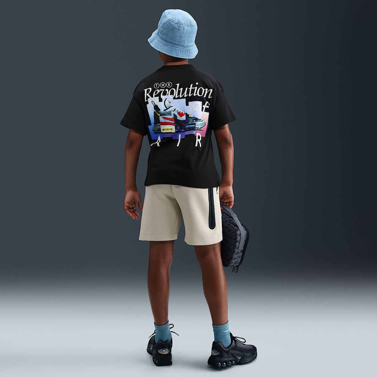 Playera para niños talla grande Nike Sportswear – Negro – vista 5