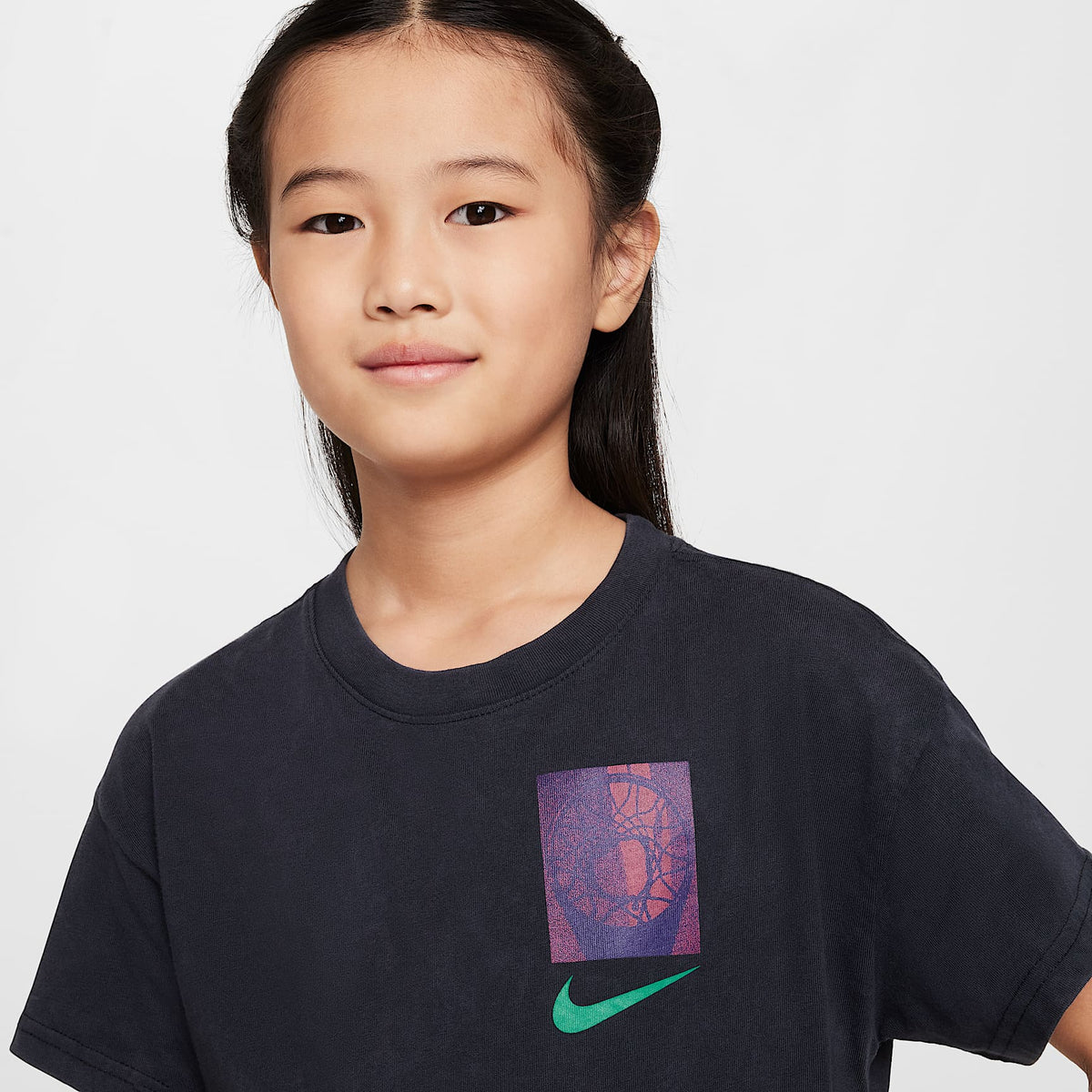 Playera para niños talla grande Nike Sportswear – Negro – vista 3