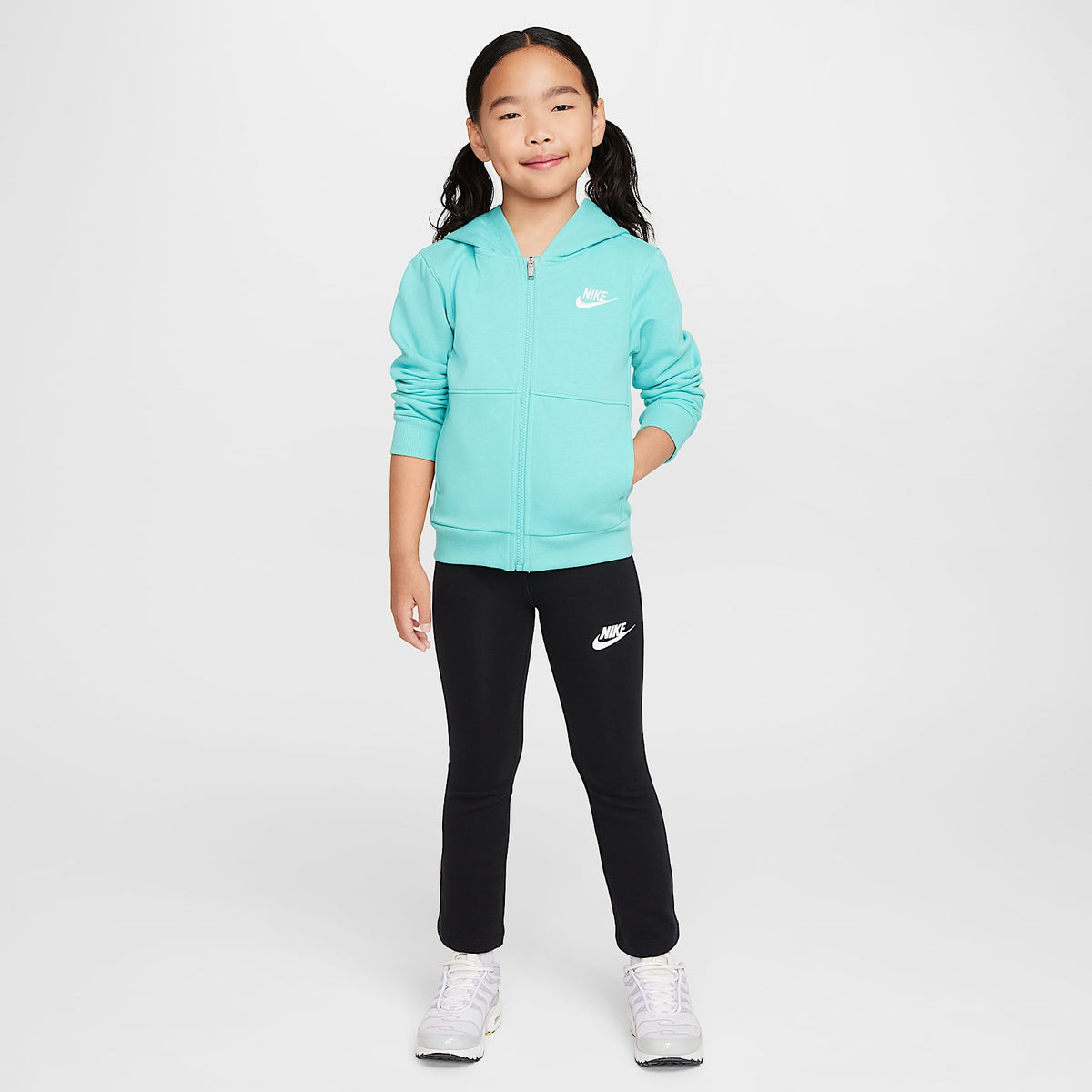 Leggings acampanados Dri-FIT para niña talla pequeña Nike – Negro – vista 5