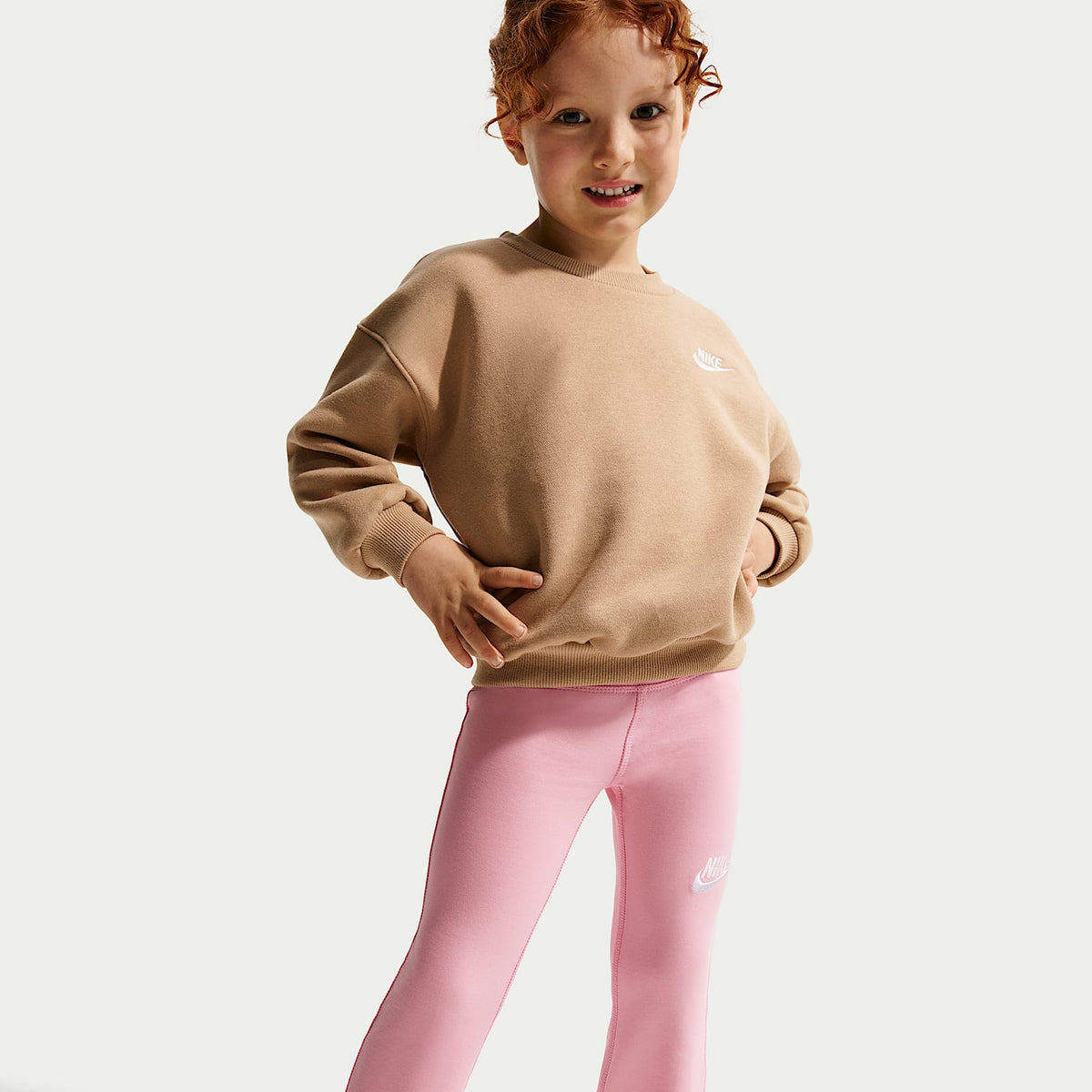 Leggings acampanados Dri-FIT para niña talla pequeña Nike – Rosa – vista 4