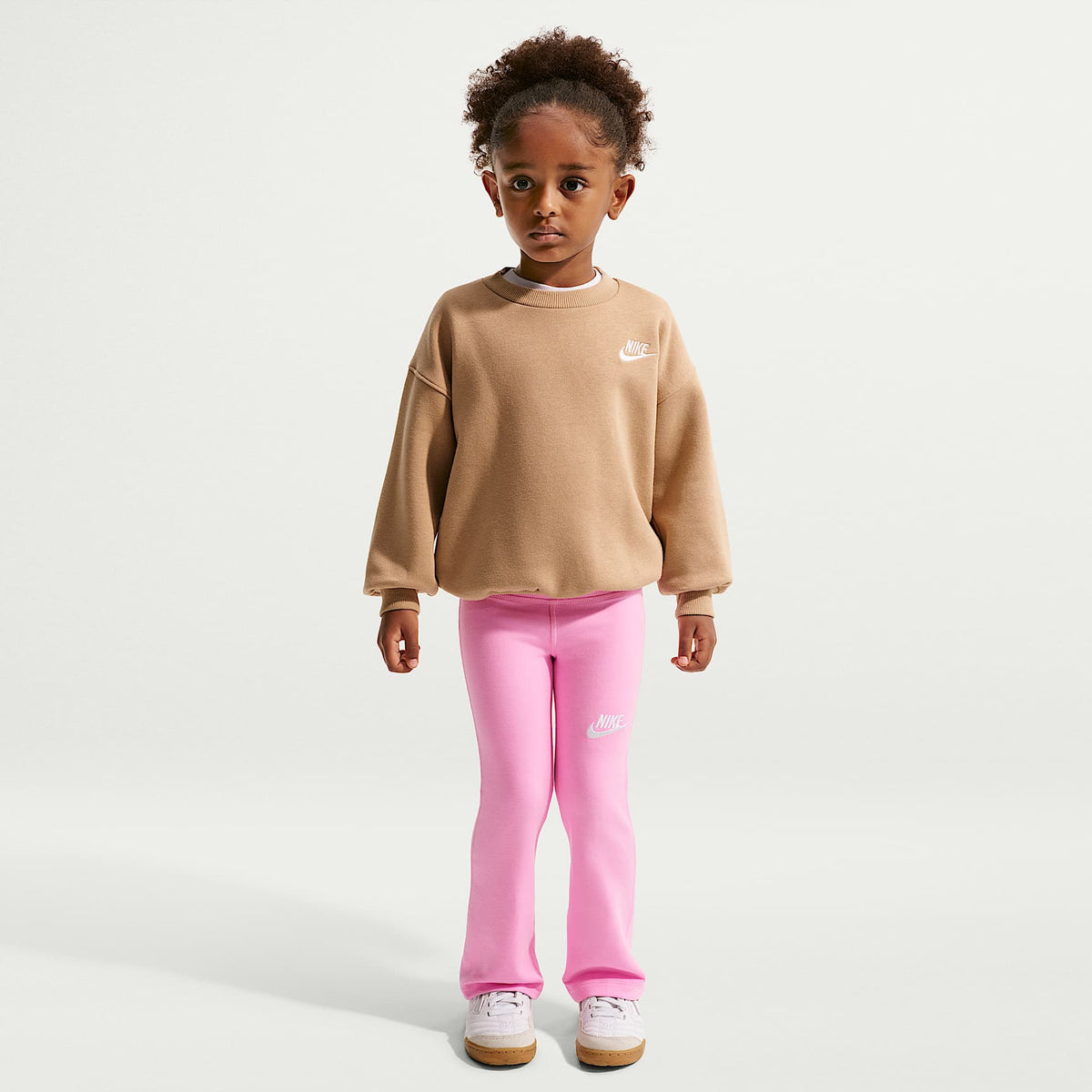 Leggings acampanados Dri-FIT para niña talla pequeña Nike – Rosa amanecer/Blanco – vista 1