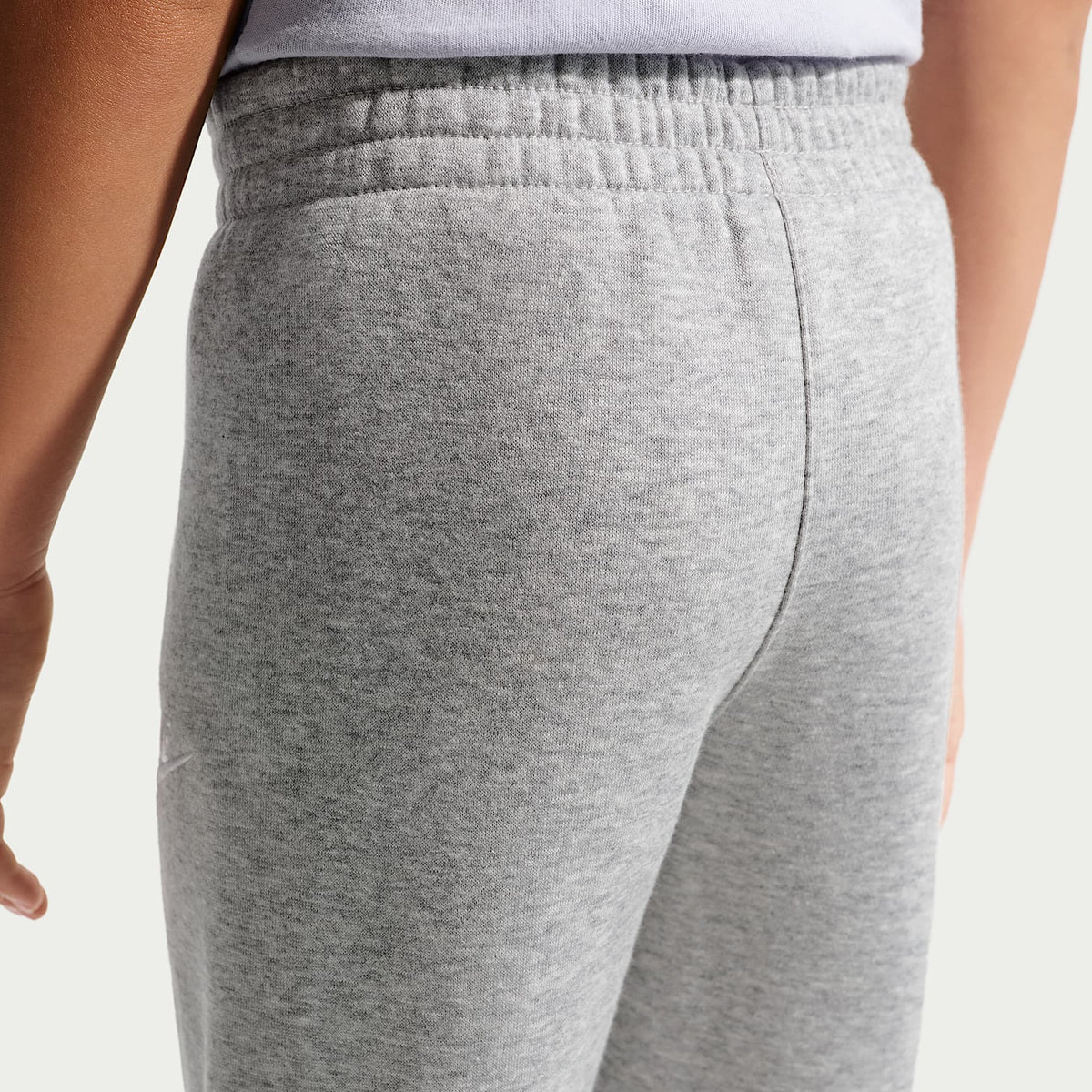 Conjunto de 2 piezas Club de cierre completo para niños talla pequeña Nike – Gris – vista 5