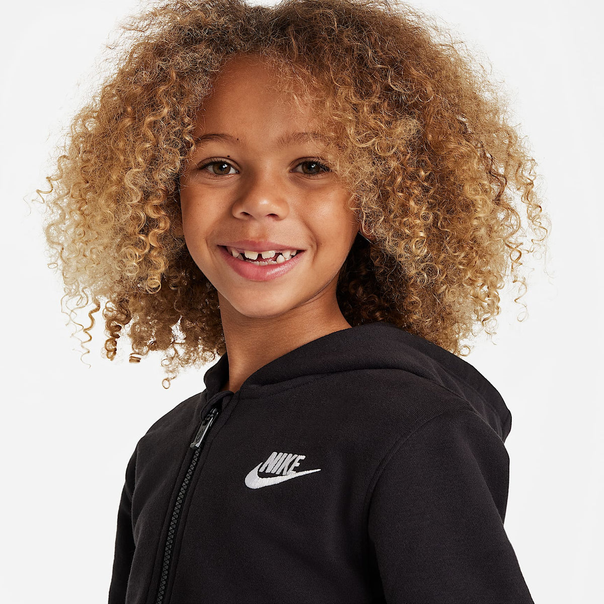 Conjunto de 2 piezas Club de cierre completo para niños talla pequeña Nike – Negro – vista 3