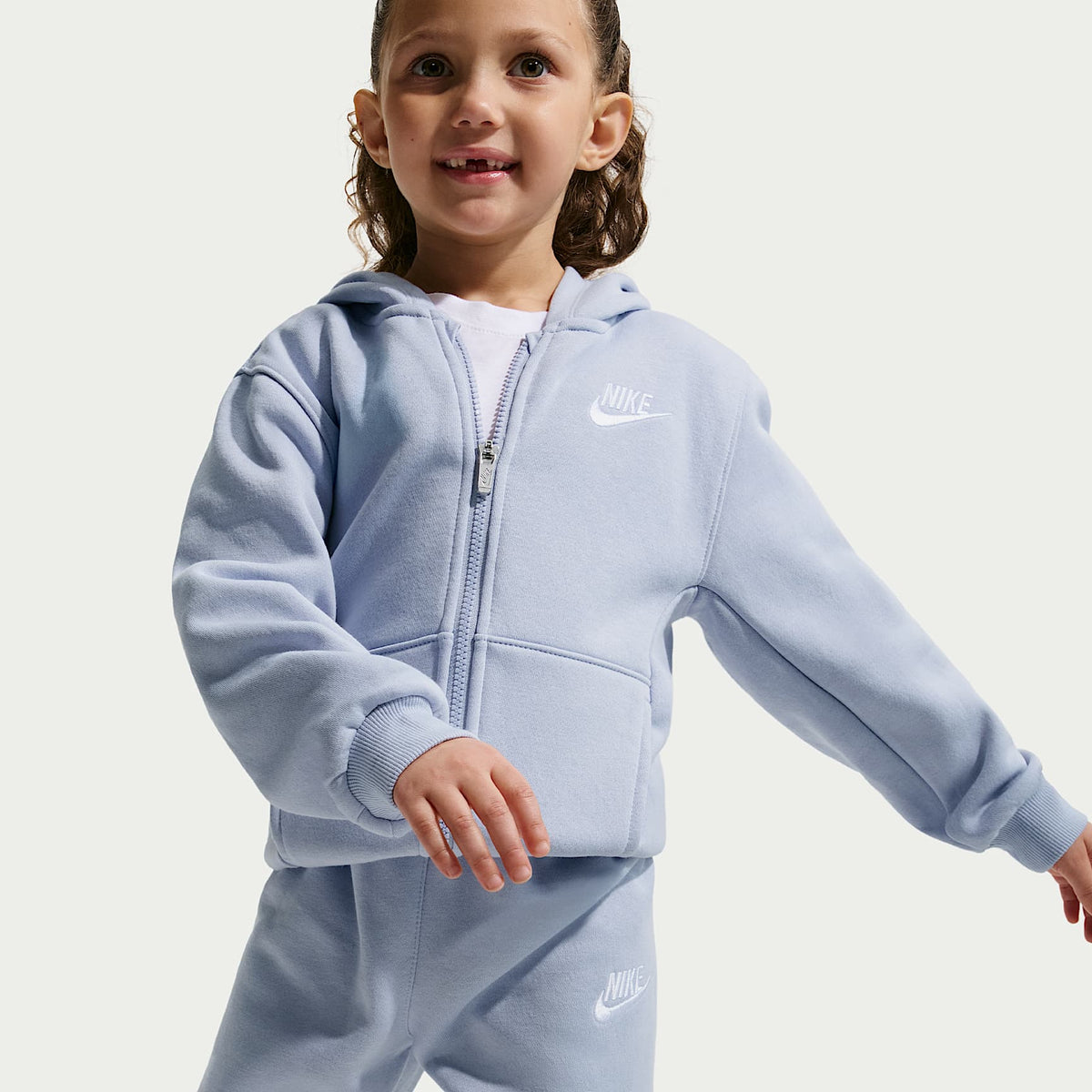 Conjunto de 2 piezas Club de cierre completo para niños talla pequeña Nike – Gris – vista 5
