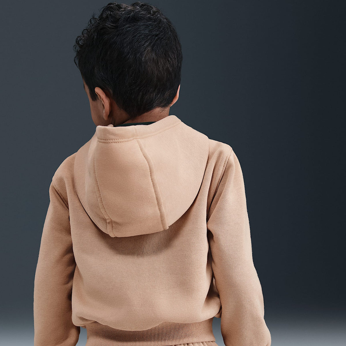 Conjunto de dos piezas Club con cierre completo para bebé (12 a 24 meses) Nike – Cáñamo – vista 3