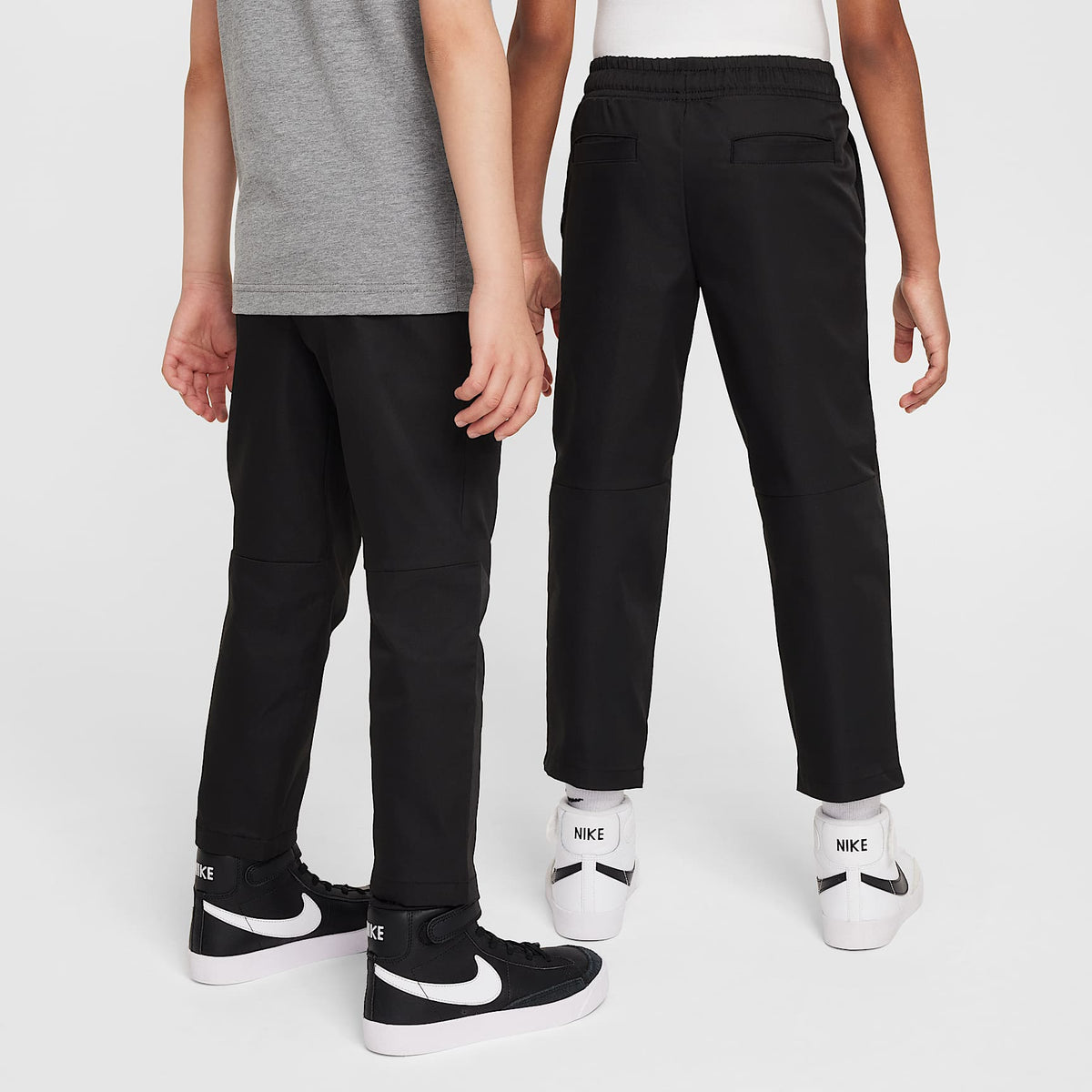 Pants de tejido Woven Dri-FIT para niños talla pequeña Nike – Negro – vista 2