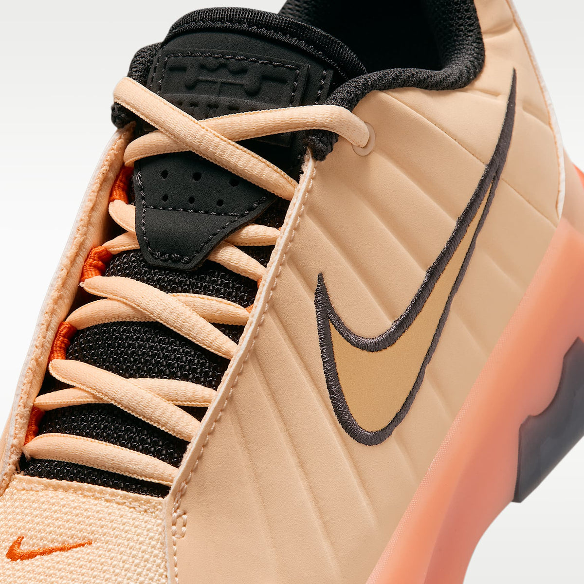 LeBron Witness 9 – Melocotón hielo/Naranja pulso/Sombrío apagado/Oro metalizado – vista 7