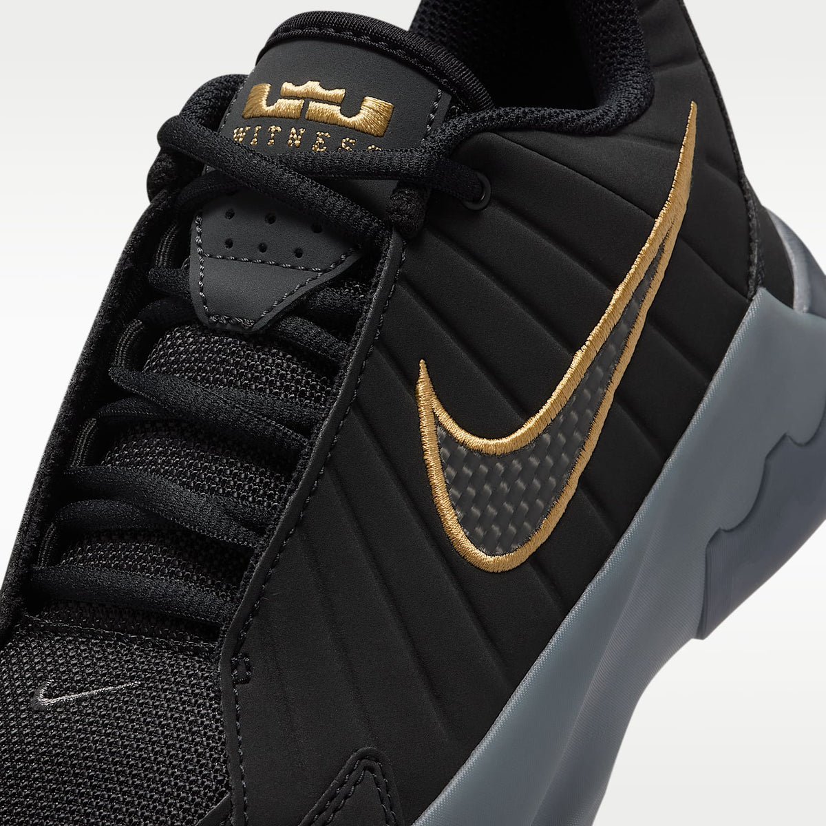 LeBron Witness 9 – Negro/Gris hierro/Gris humo oscuro/Negro – vista 7