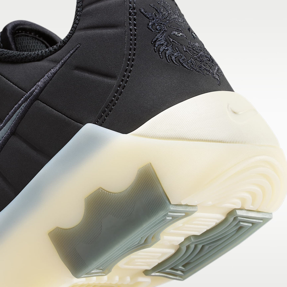 LeBron Witness 9 – Negro/Leche de coco/Gris hierro – vista 8