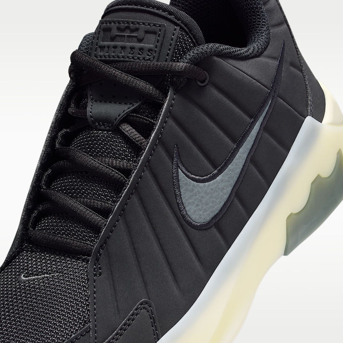 LeBron Witness 9 – Negro/Leche de coco/Gris hierro – vista 7