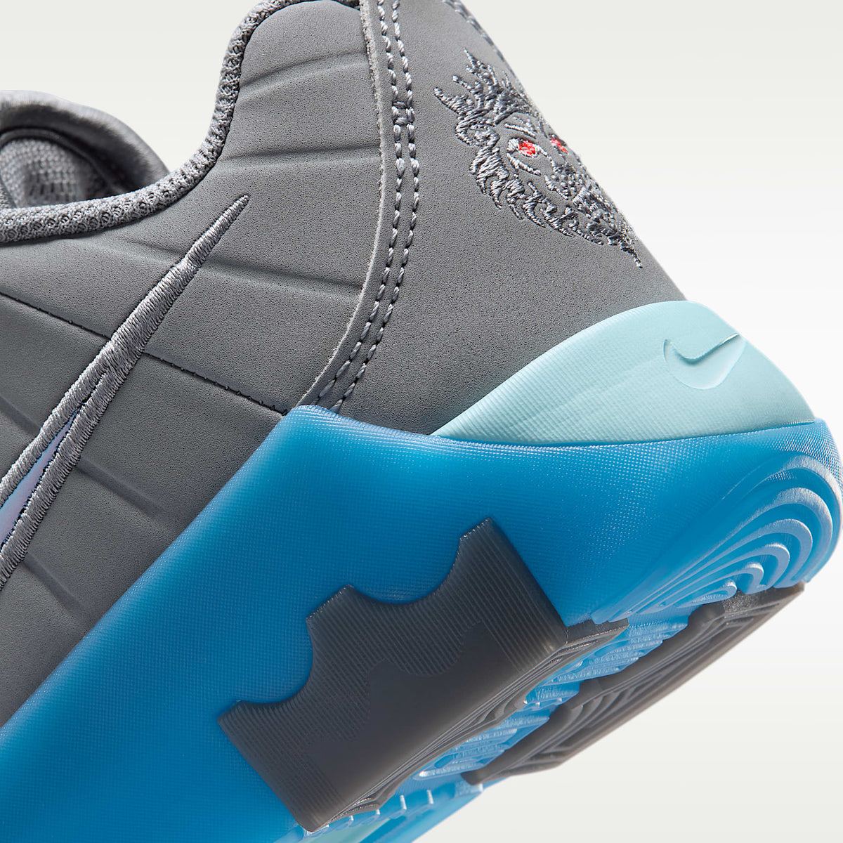 LeBron Witness 9 – Gris azulado/Azul psíquico/Hielo glacial/Azul aurora – vista 8