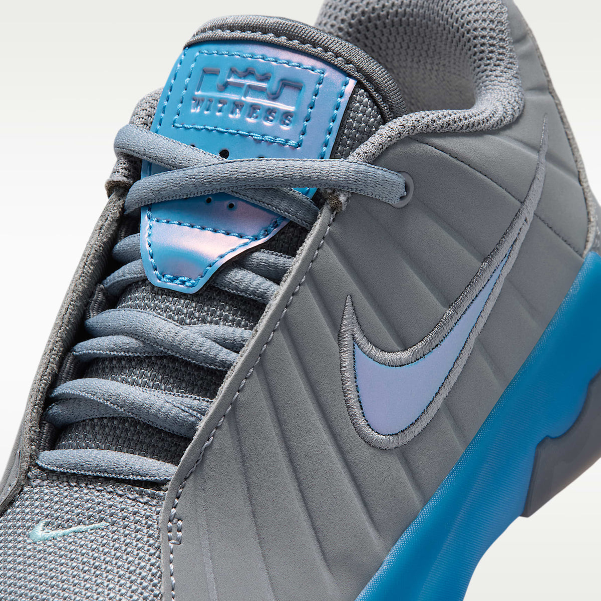 LeBron Witness 9 – Gris azulado/Azul psíquico/Hielo glacial/Azul aurora – vista 7