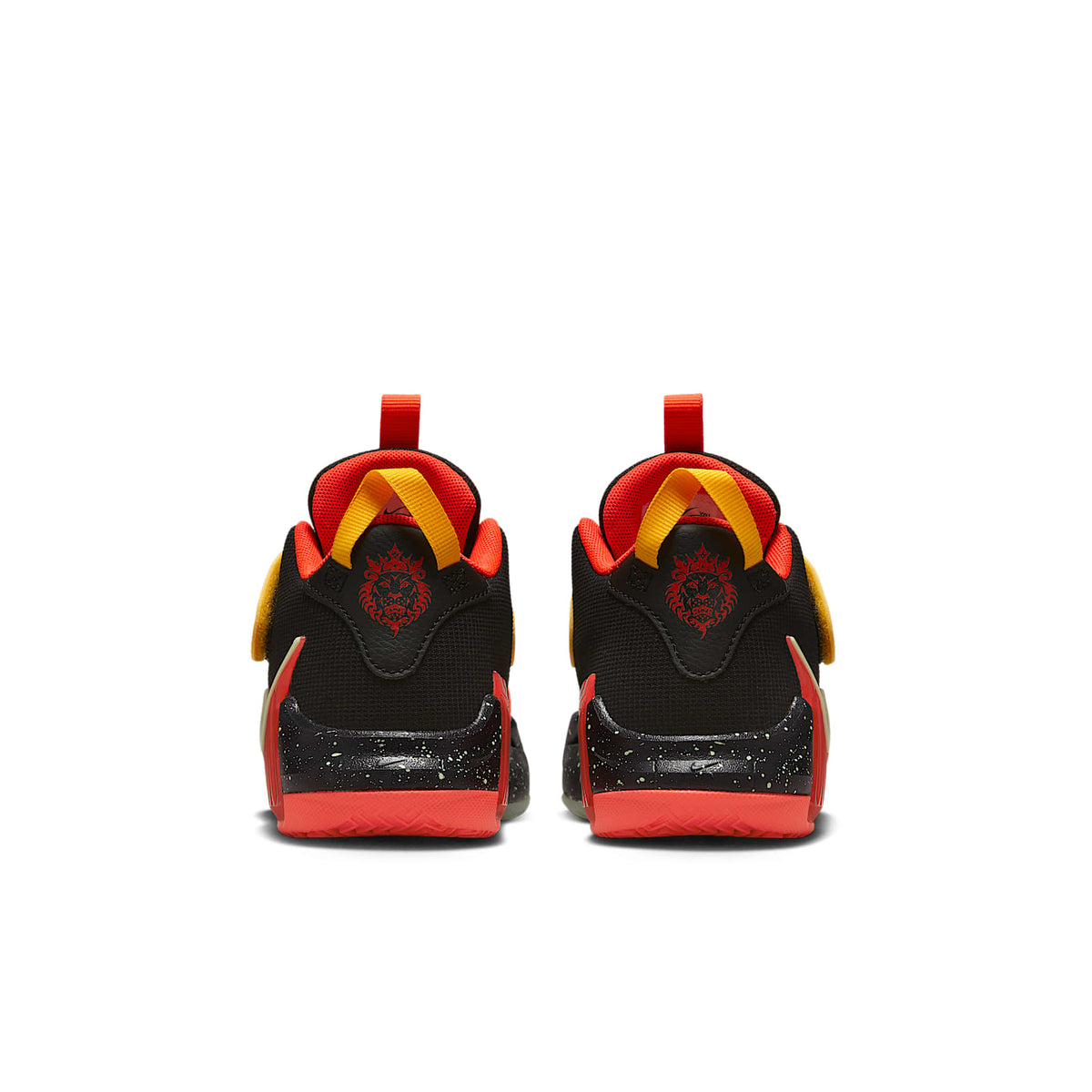 LeBron Witness 7 – Negro/Carmesí brillante/Oro universitario/Voltio ligero – vista 6