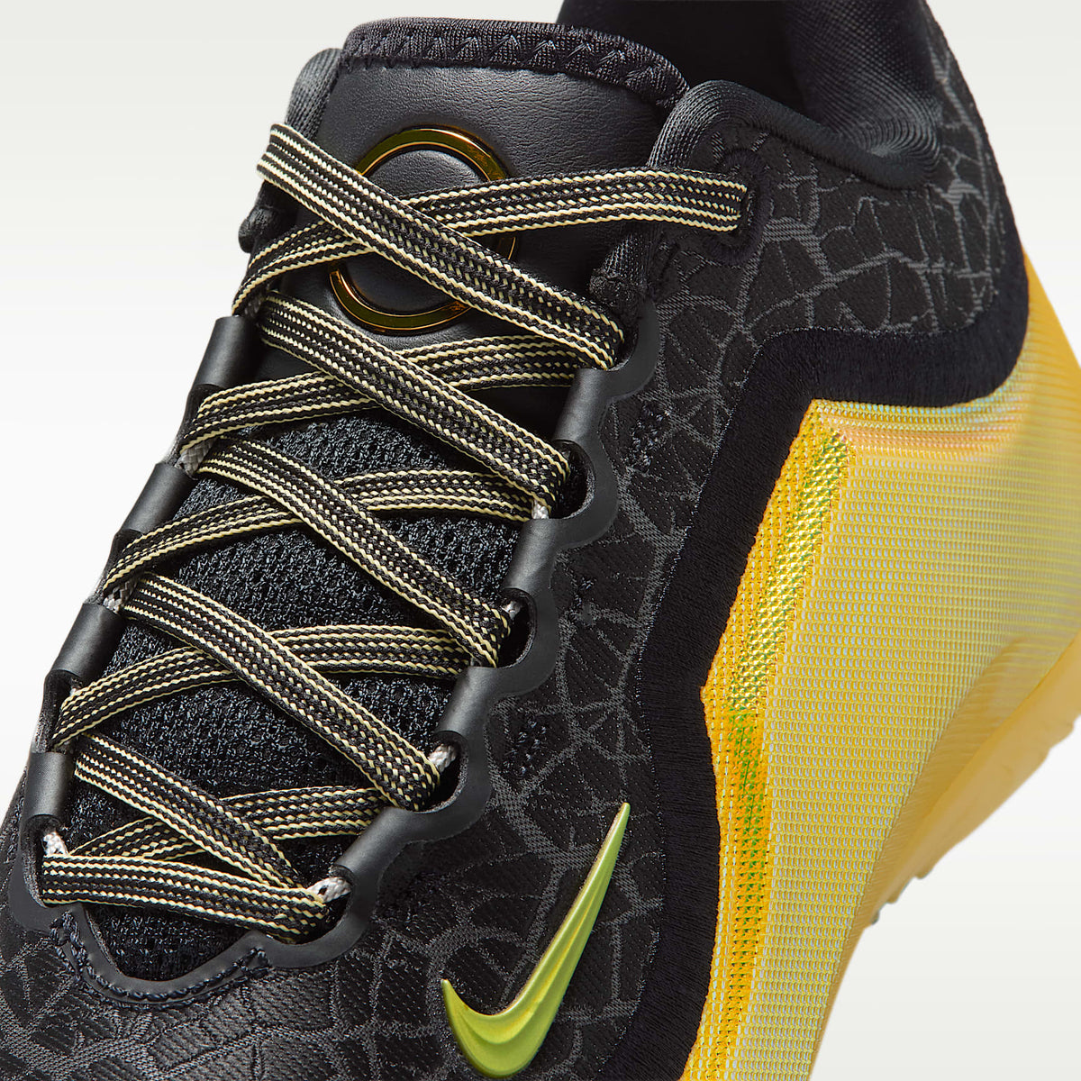 LeBron XXIII "Hurt Feelings" – Negro/Amarillo suave/Verde estadio/Negro – vista 7