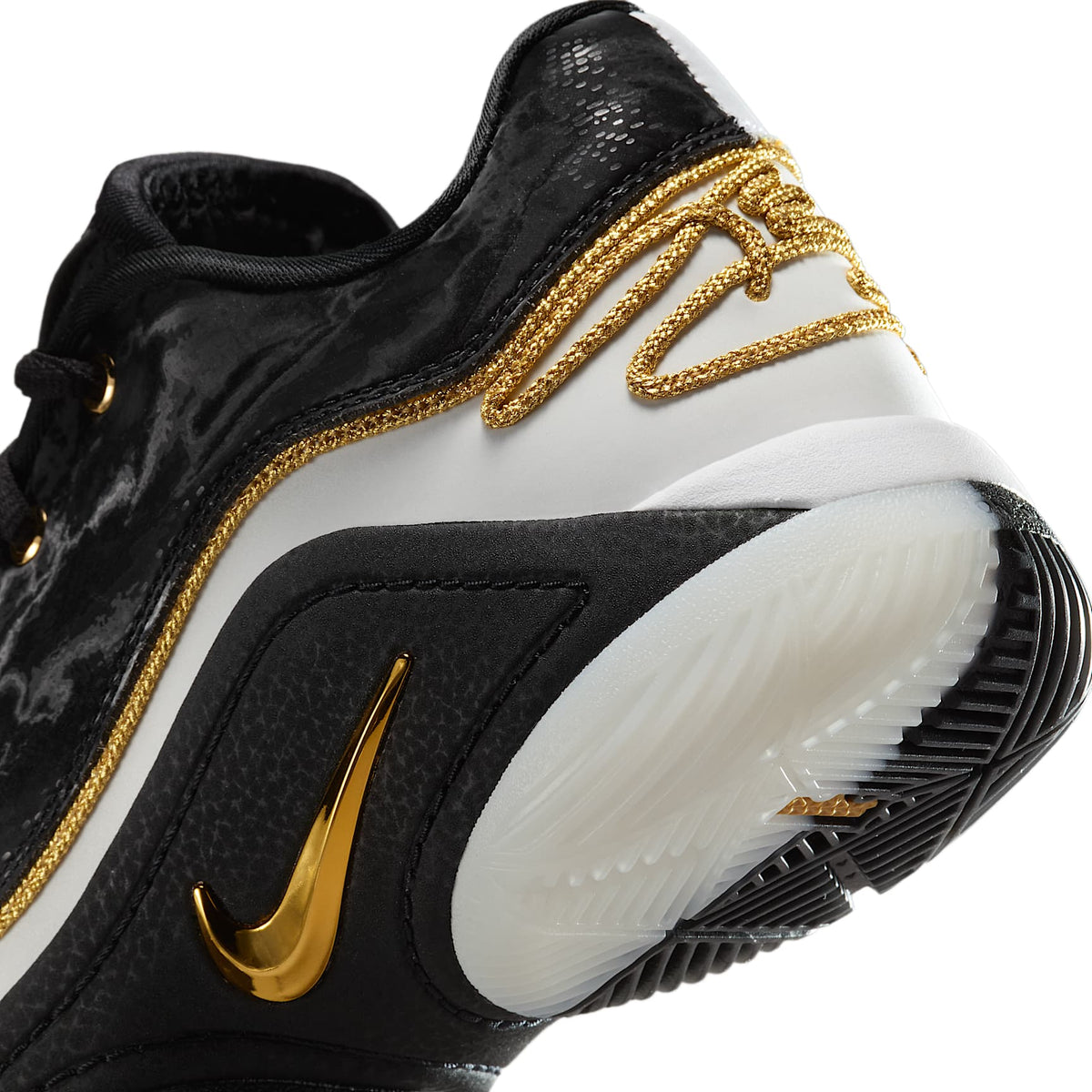 LeBron XXII Split – Blanco/Oro metalizado/Negro – vista 8