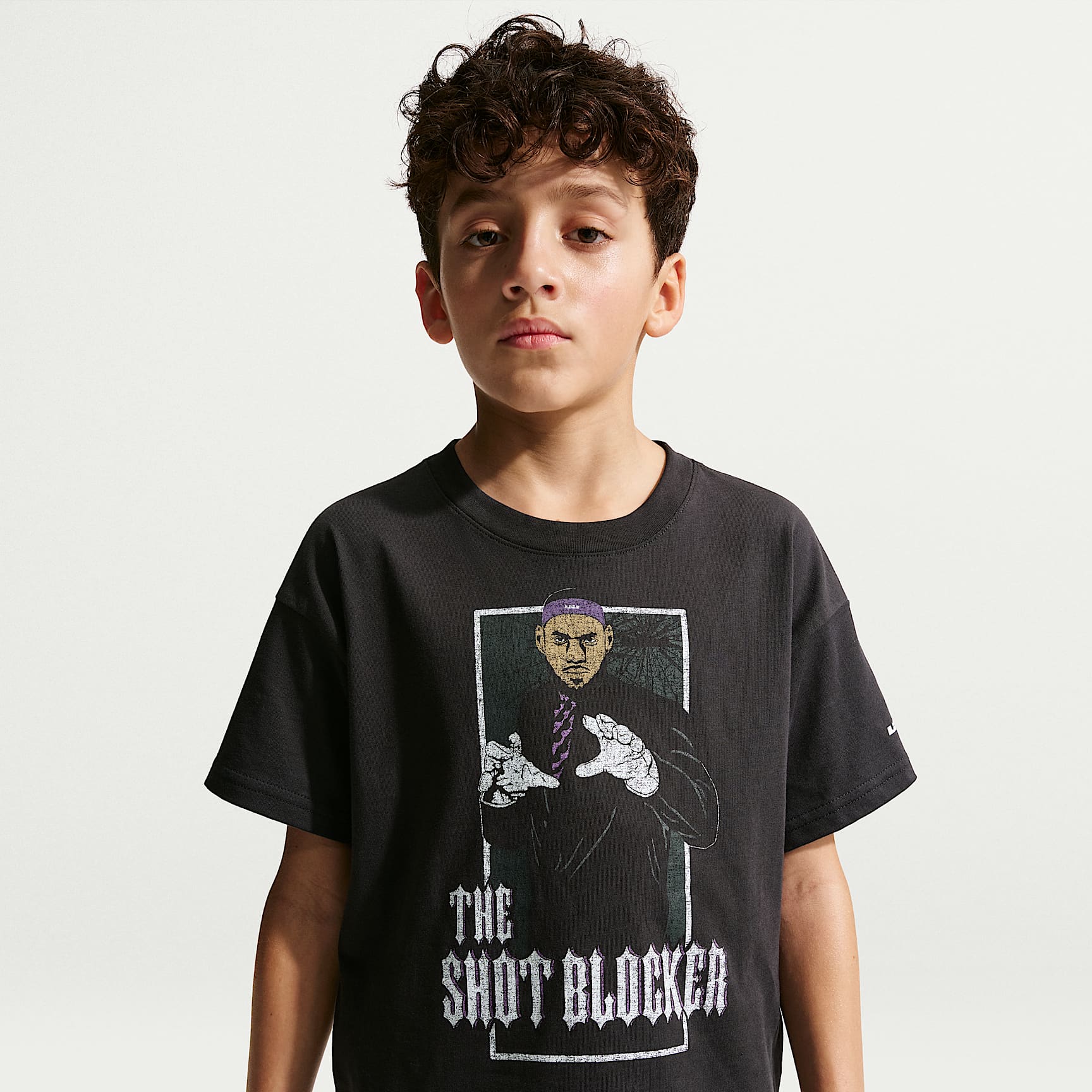 Playera para niño talla grande LeBron – Sombrío apagado – vista 1