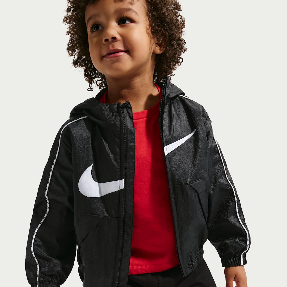 Chamarra ripstop translúcida y ligera infantil Nike – Negro – vista 3