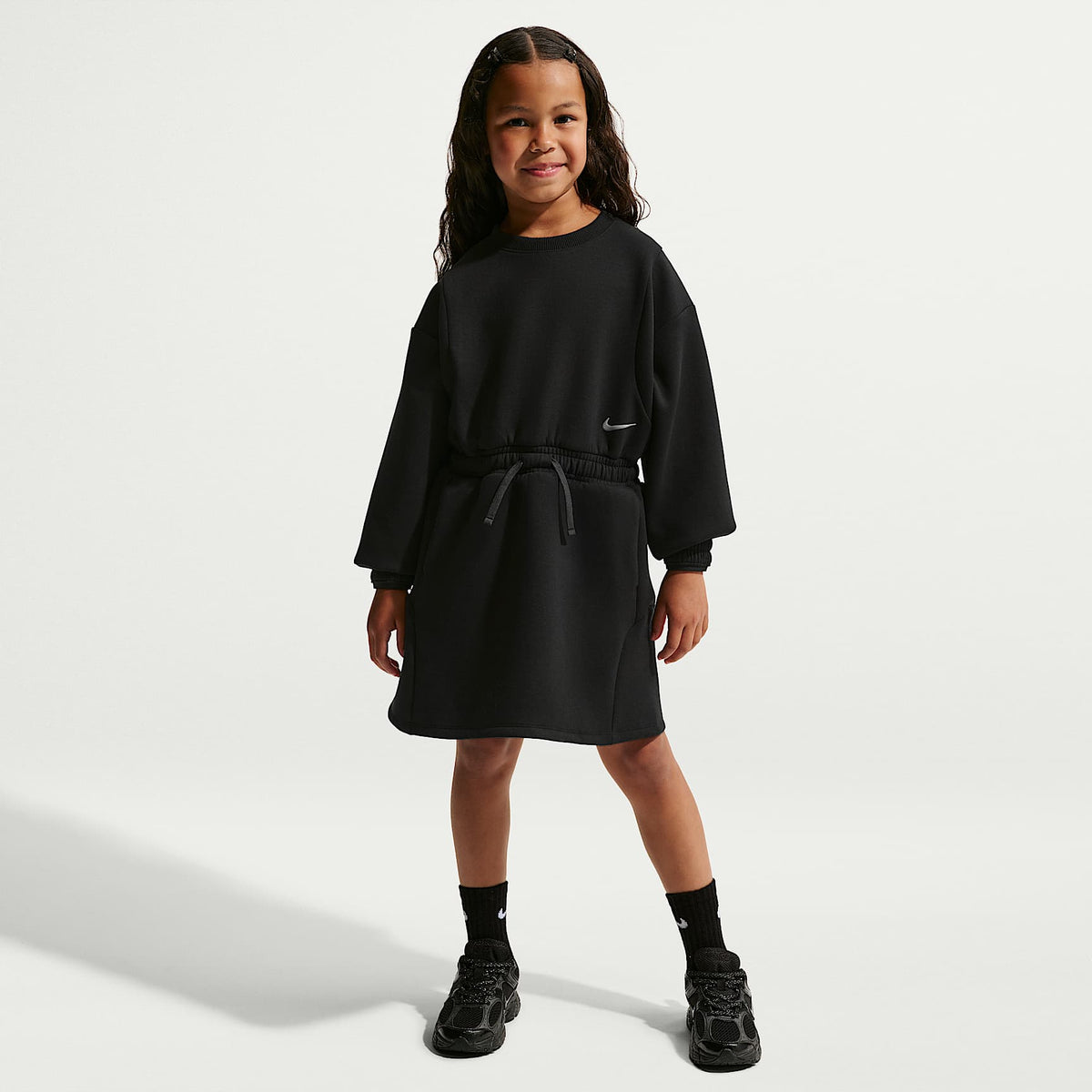 Vestido Luxe Perform para niña talla pequeña Nike – Negro – vista 1