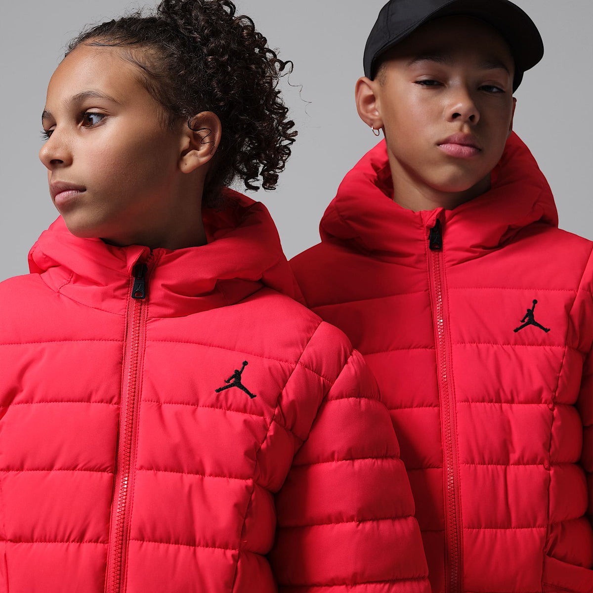 Chamarra acolchada Active de densidad media para niños talla grande Jordan – Rojo universitario – vista 3