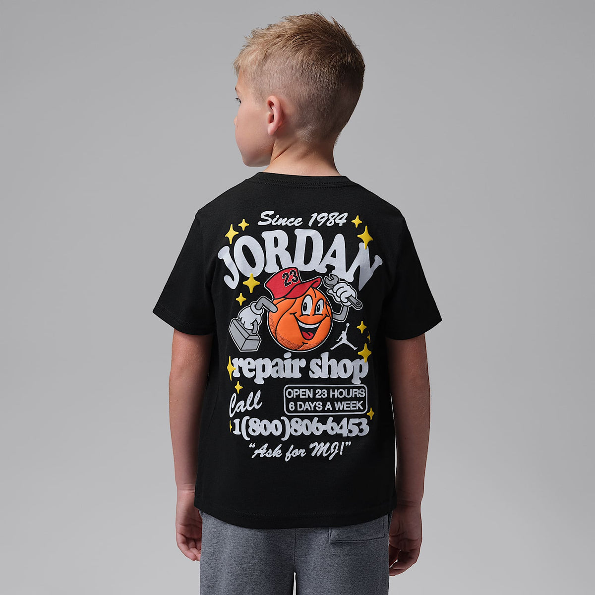 Playera MJ's Repair Shop para niños talla pequeña Jordan – Negro – vista 1