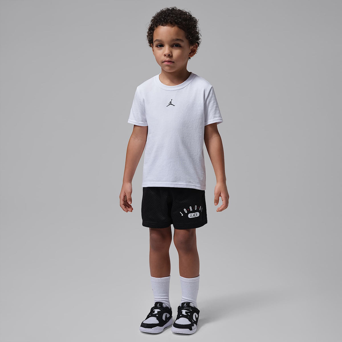 Shorts deportivos 23 para niños talla pequeña Jordan – Negro – vista 5
