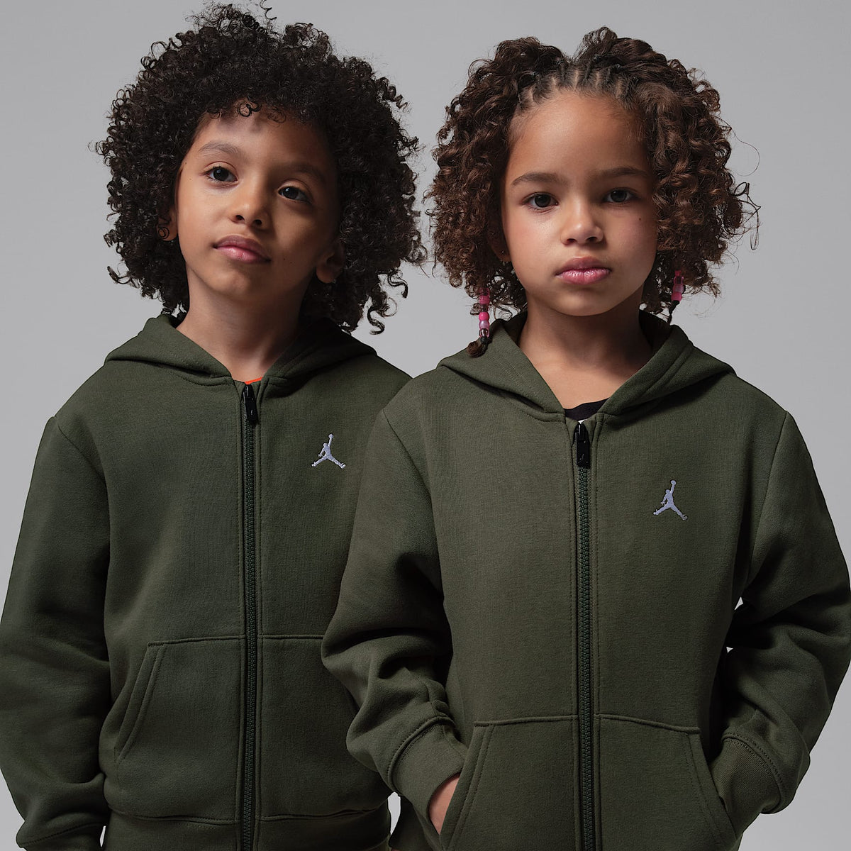 Conjunto de 2 piezas con sudadera con gorro de cierre completo para niños talla pequeña Jordan Brooklyn Fleece – Marrón – vista 3