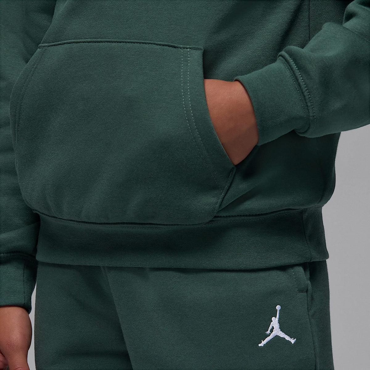 Sudadera con gorro sin cierre para niños talla grande Jordan Brooklyn Fleece – Verde medianoche – vista 6