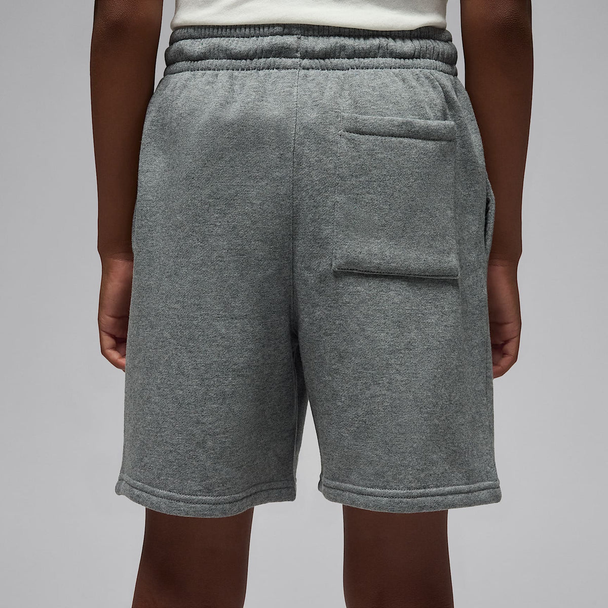 Shorts para niños talla grande Jordan Brooklyn Fleece – Carbono jaspeado – vista 3