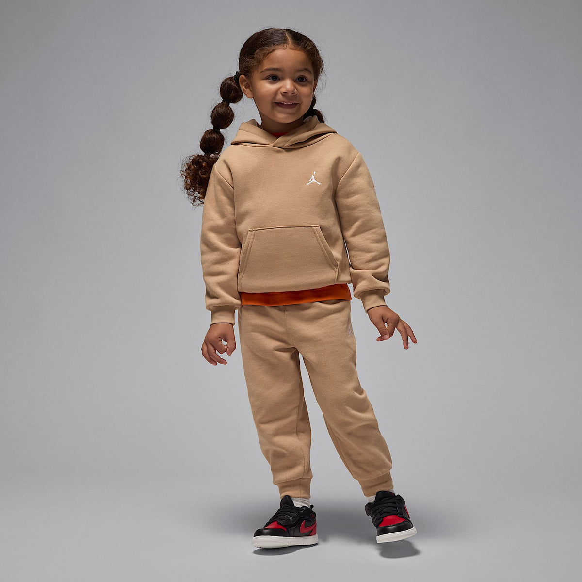 Conjunto de sudadera con gorro sin cierre de 2 piezas infantil Jordan Brooklyn Fleece – Cáñamo – vista 1