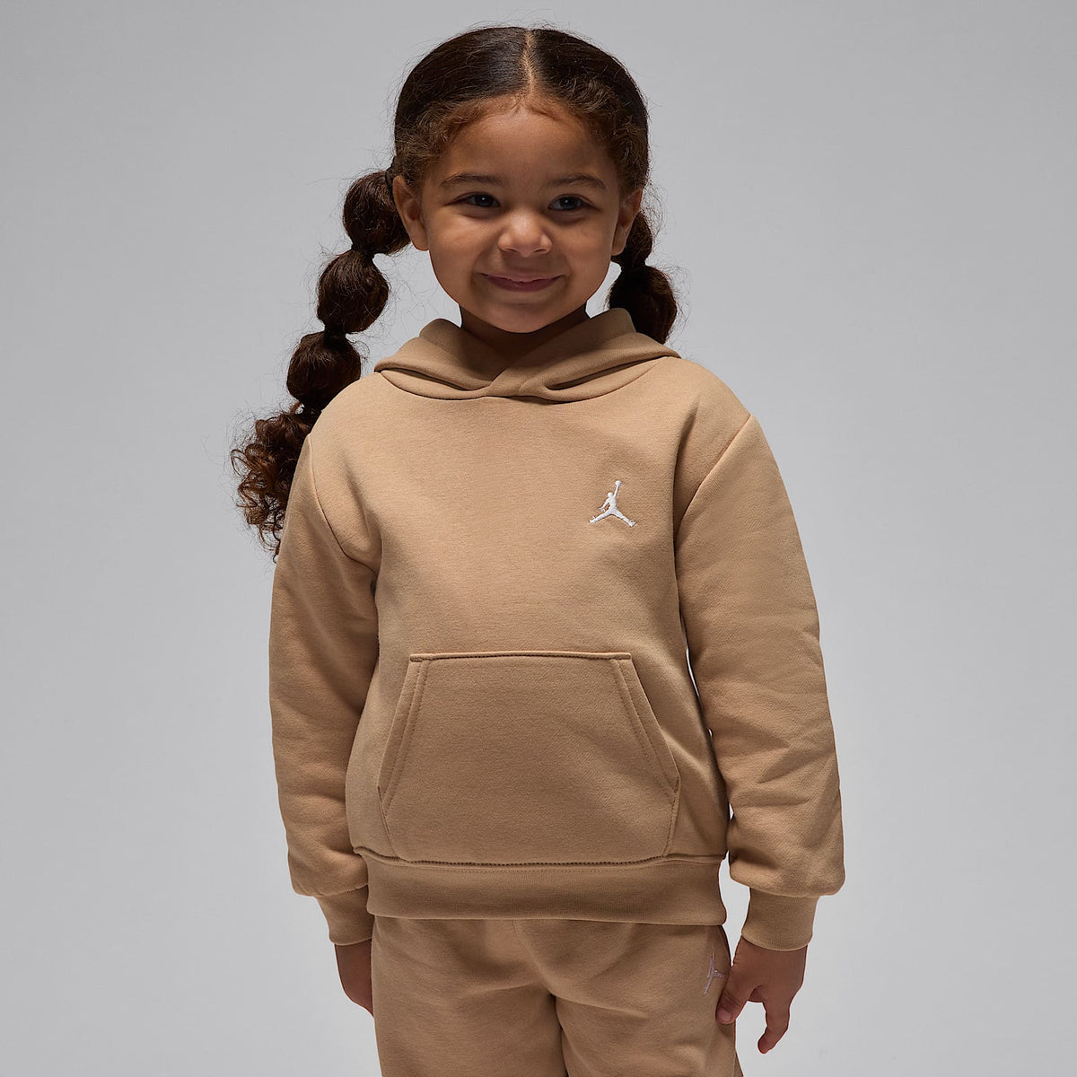 Conjunto de sudadera con gorro sin cierre de 2 piezas infantil Jordan Brooklyn Fleece – Cáñamo – vista 3