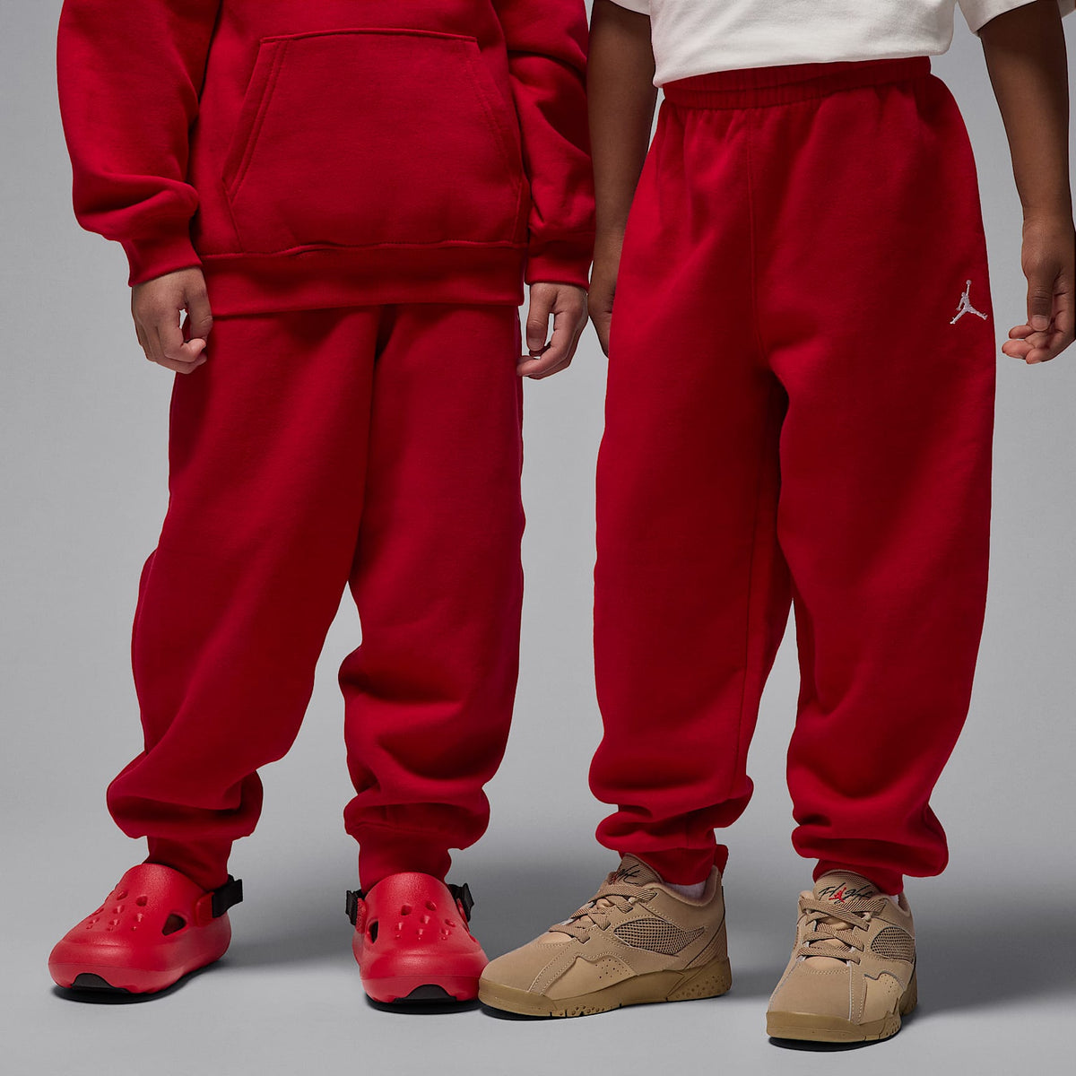 Conjunto de 2 piezas con sudadera con gorro sin cierre para niños talla pequeña Jordan Brooklyn Fleece – Rojo gimnasio – vista 7