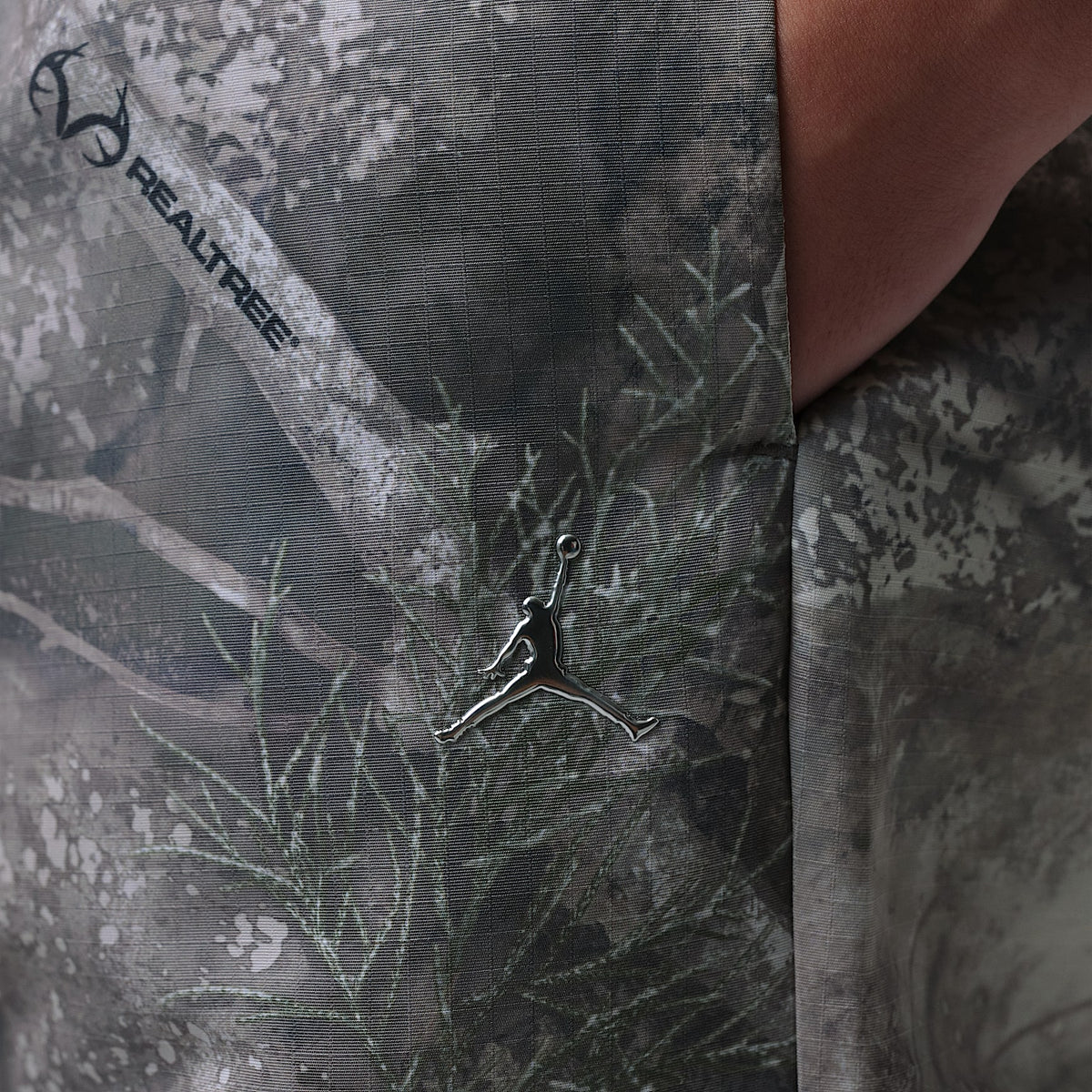Pants camuflajeados Jordan Brooklyn Realtree para niños talla grande Jordan – Cisne – vista 4