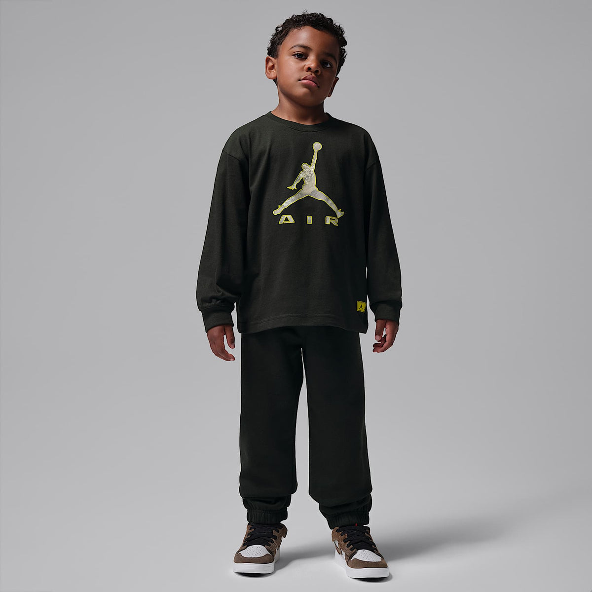 Conjunto de 2 playeras de manga larga Brooklyn Realtree para niños talla pequeña Jordan – Negro – vista 1