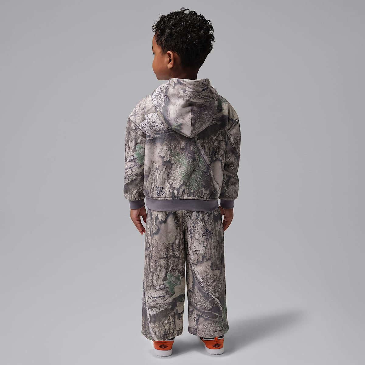 Conjunto de 2 piezas de sudadera con gorro sin cierre Brooklyn Realtree infantil Jordan – Cisne – vista 2
