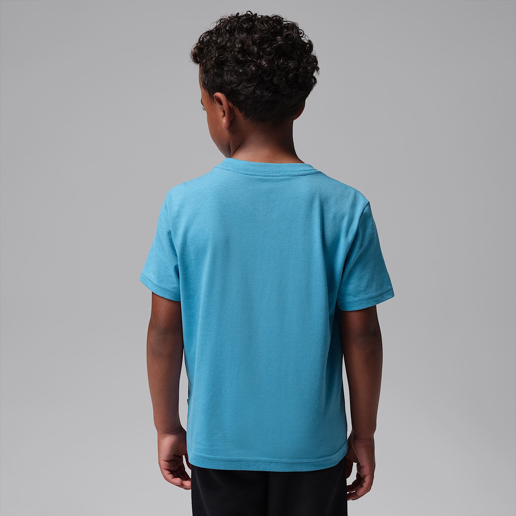Playera Brooklyn Auto '84 para niños talla pequeña Jordan – Azul extremo – vista 2