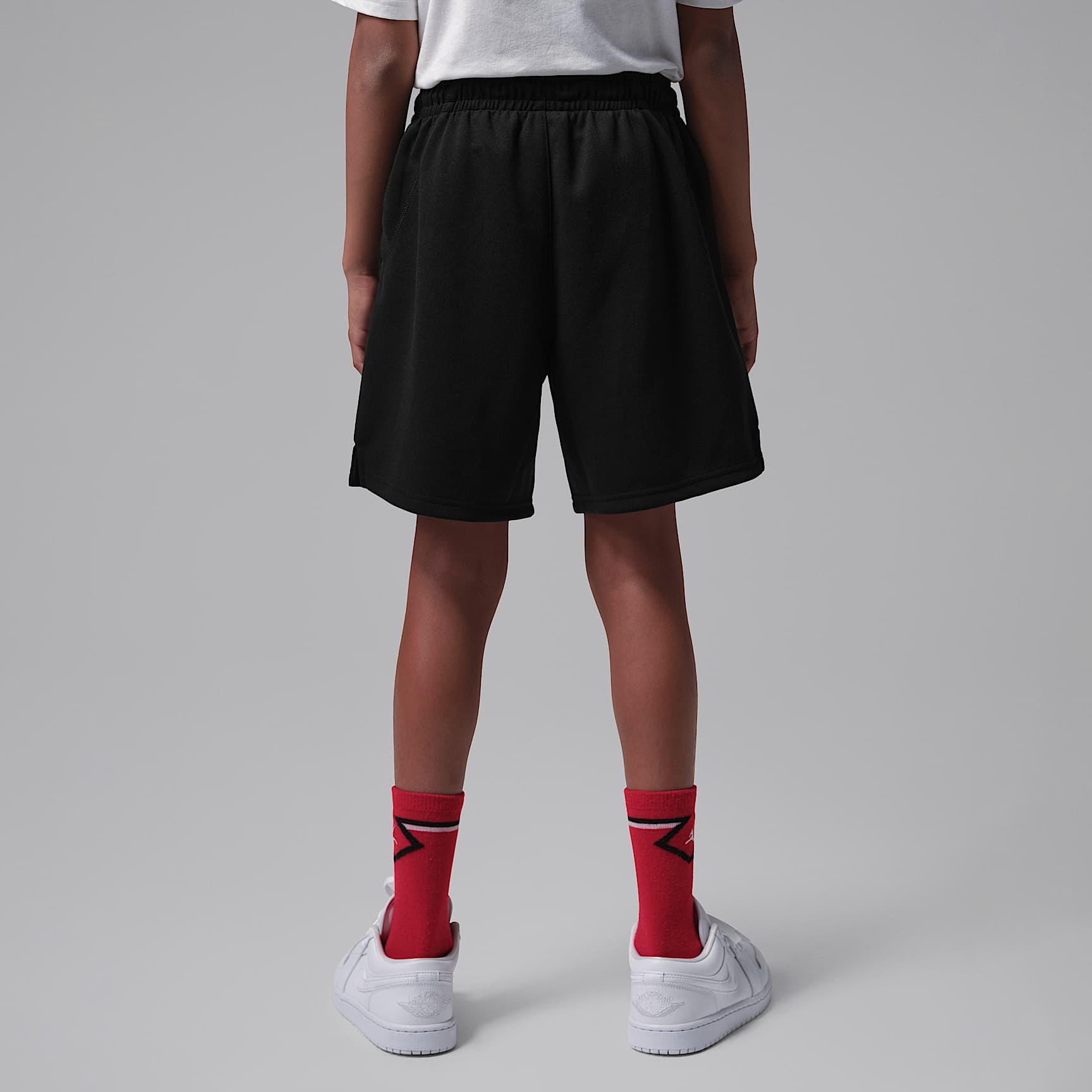 Shorts deportivos Dri-FIT Core para niños talla grande Jordan – Negro – vista 2