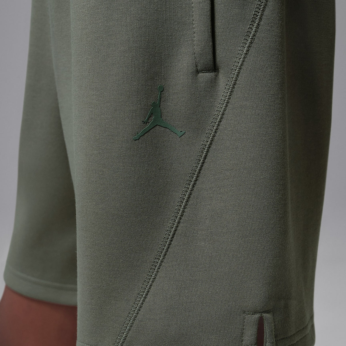 Shorts deportivos Dri-FIT Core para niños talla grande Jordan – Verde – vista 6