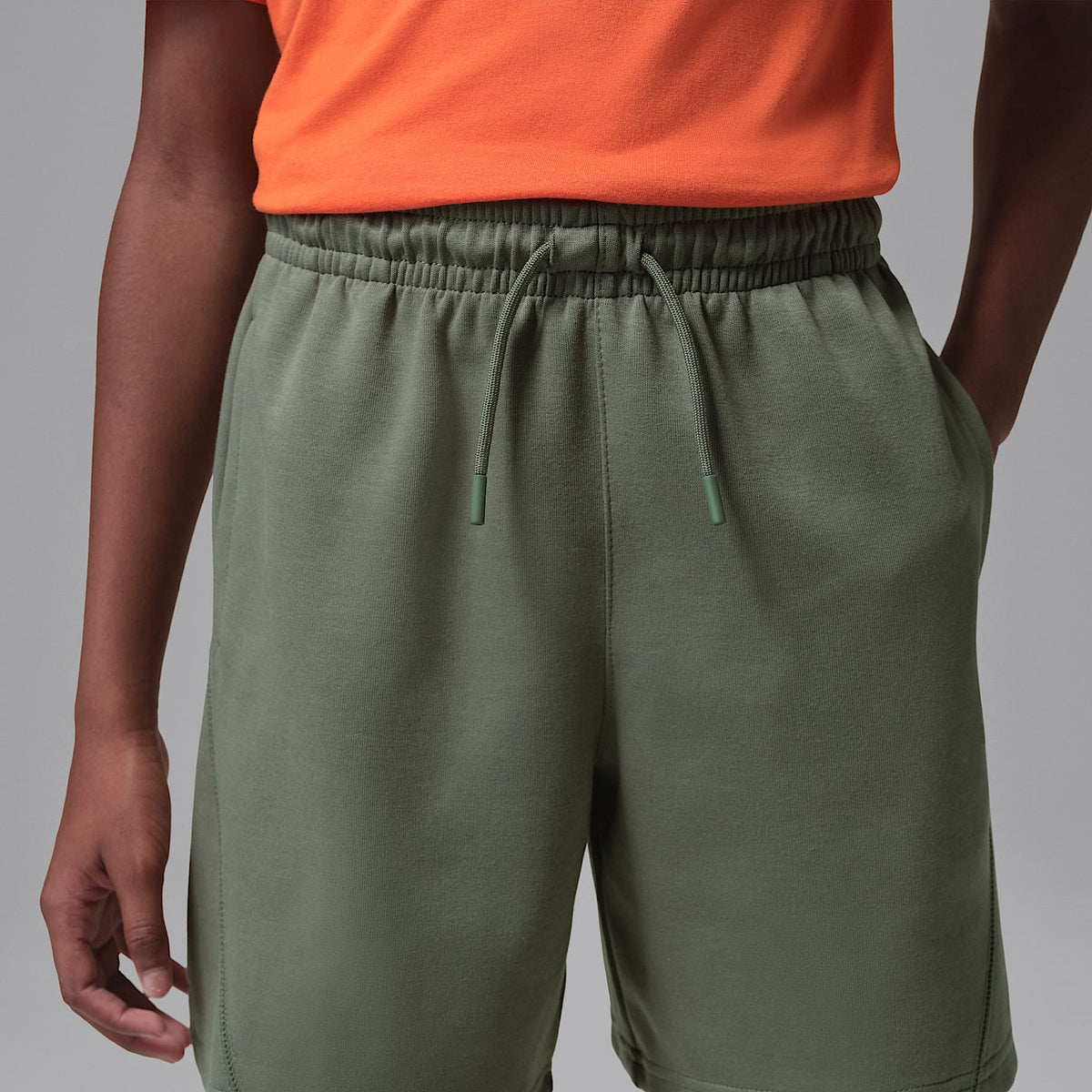 Shorts deportivos Dri-FIT Core para niños talla grande Jordan – Verde – vista 2