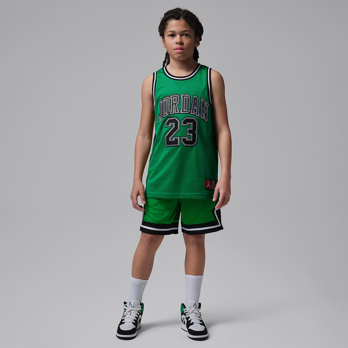 Shorts deportivos Diamond Dri-FIT para niños talla grande Jordan – Verde suerte – vista 6
