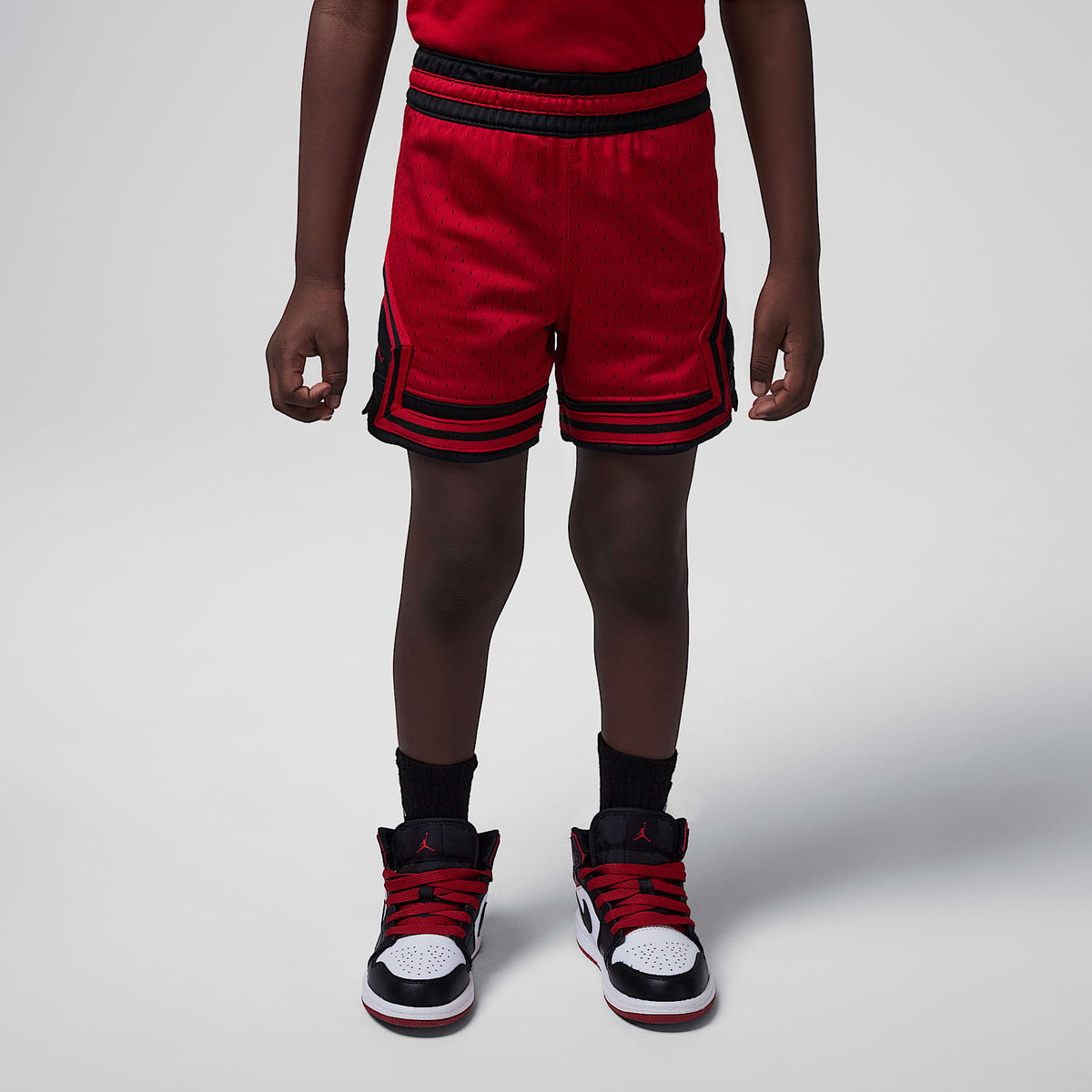 Shorts deportivos Dri-FIT con diseño de diamante infantiles Jordan – Rojo gimnasio – vista 1