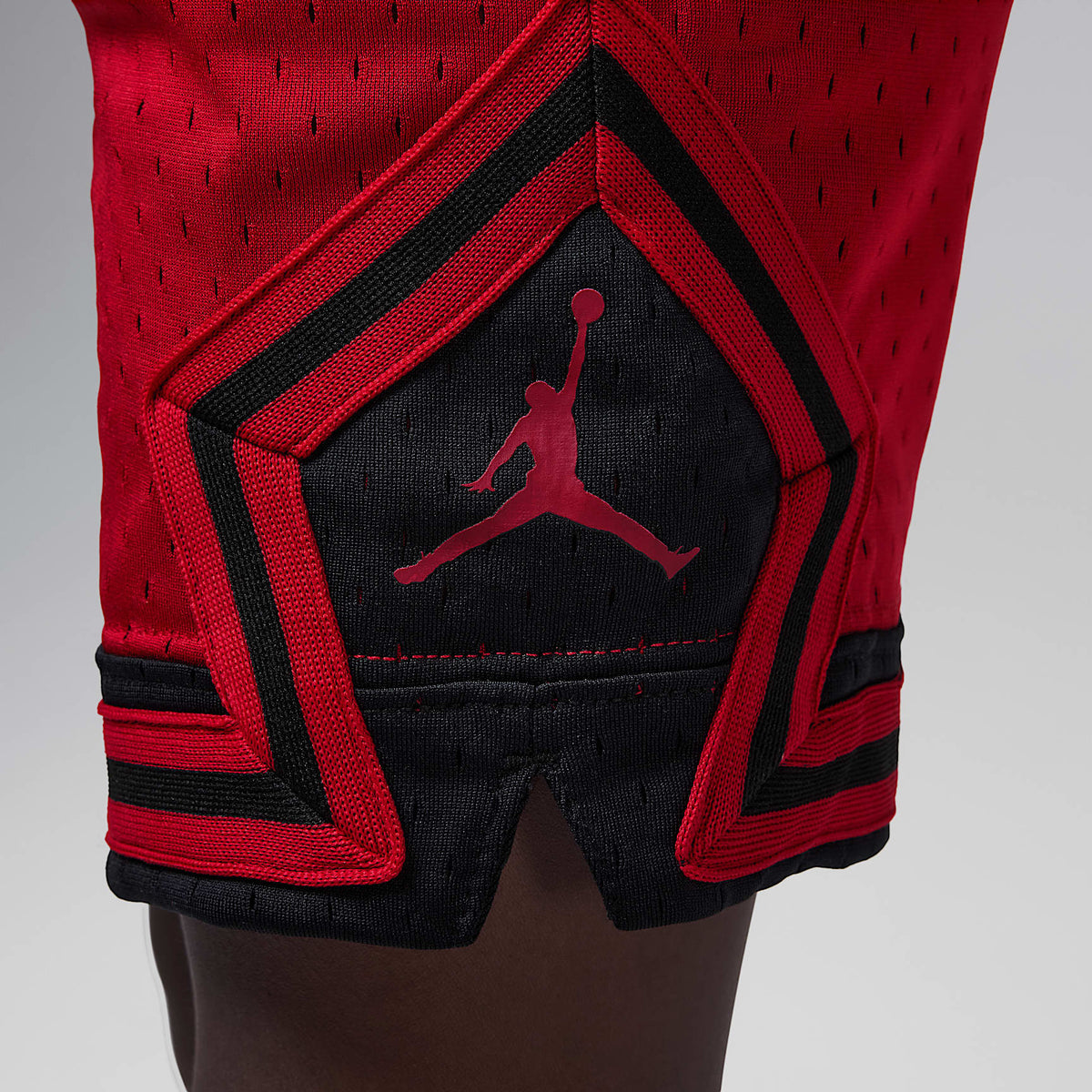 Shorts deportivos Dri-FIT con diseño de diamante infantiles Jordan – Rojo gimnasio – vista 4