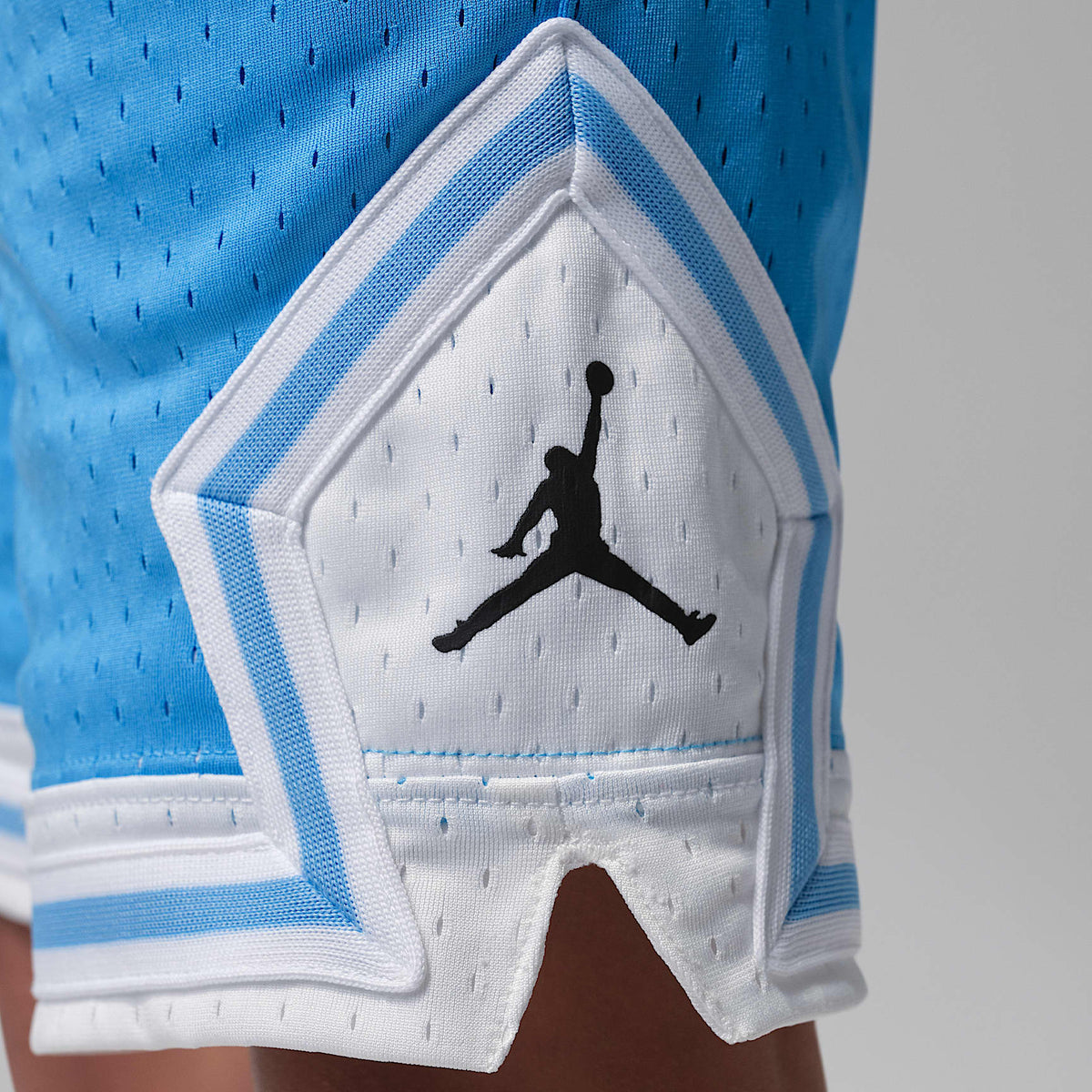 Shorts deportivos Dri-FIT con diseño de diamante para niños talla pequeña Jordan – Azul universitario – vista 5