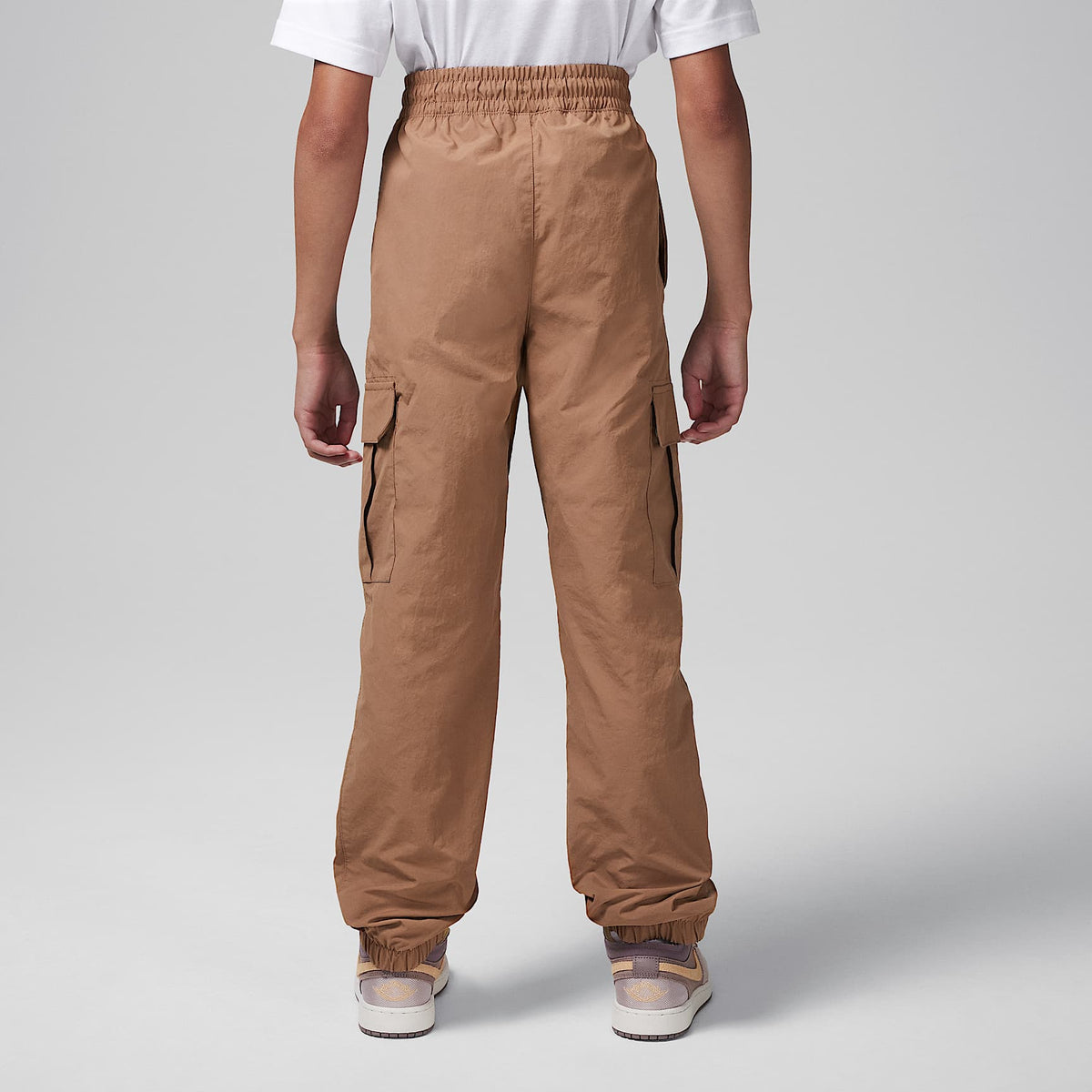 Pants cargo Double para niños talla grande Nike – Marrón arqueo – vista 2