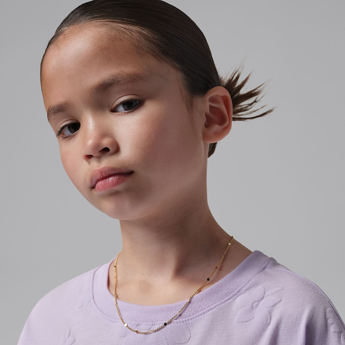 Playera oversized estampada para niños talla pequeña Jordan – Bruma violeta – vista 3